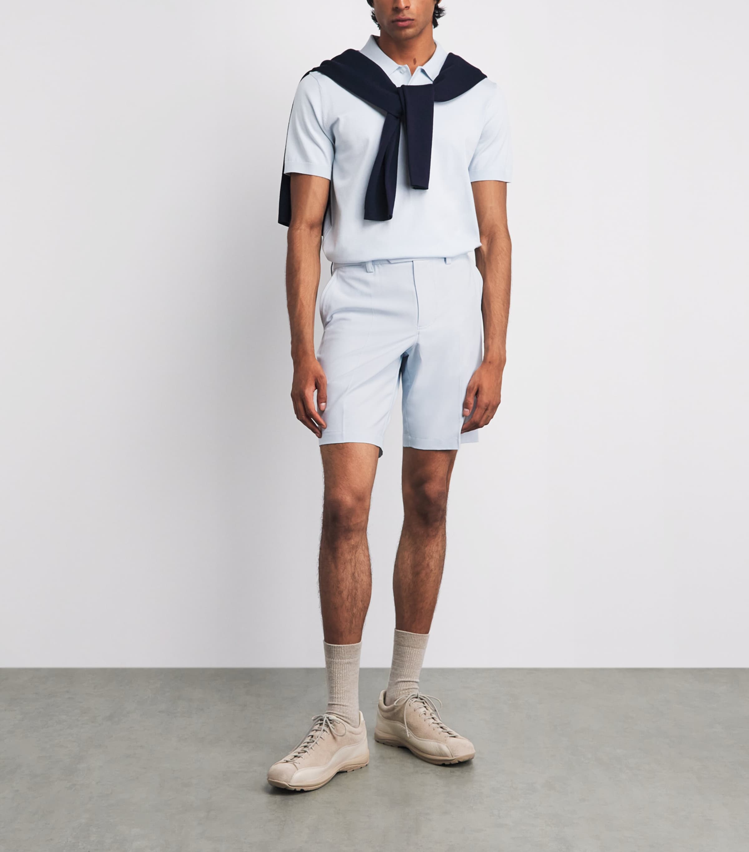 J Lindeberg Mens Mitch Tailored Shorts Skywriting Image 2
