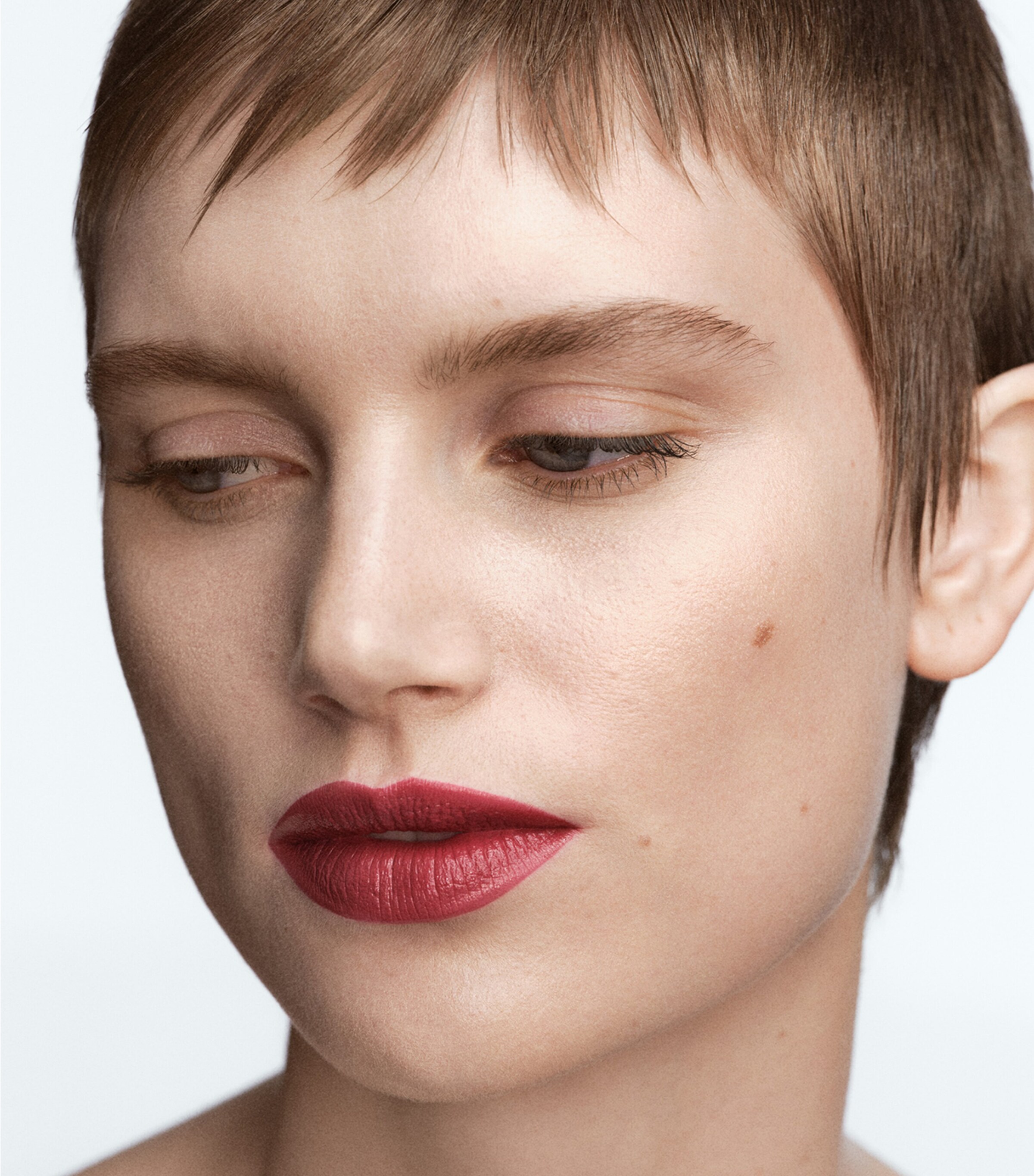 Satin Lipstick DECA DANCE Image 3