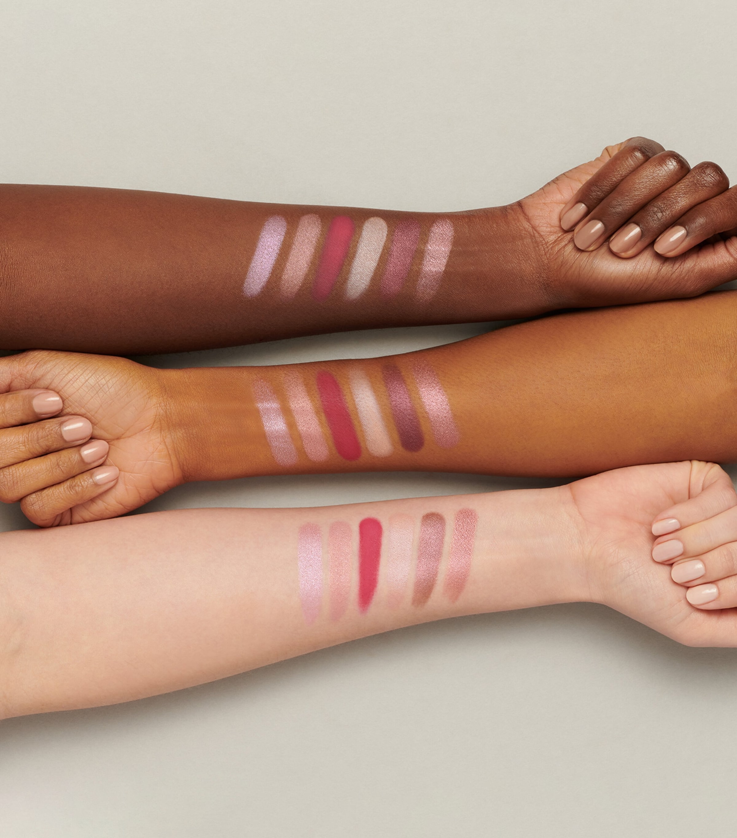 Connect In Colour Rose Lens Eyeshadow Palette ROSE LENS Image 3