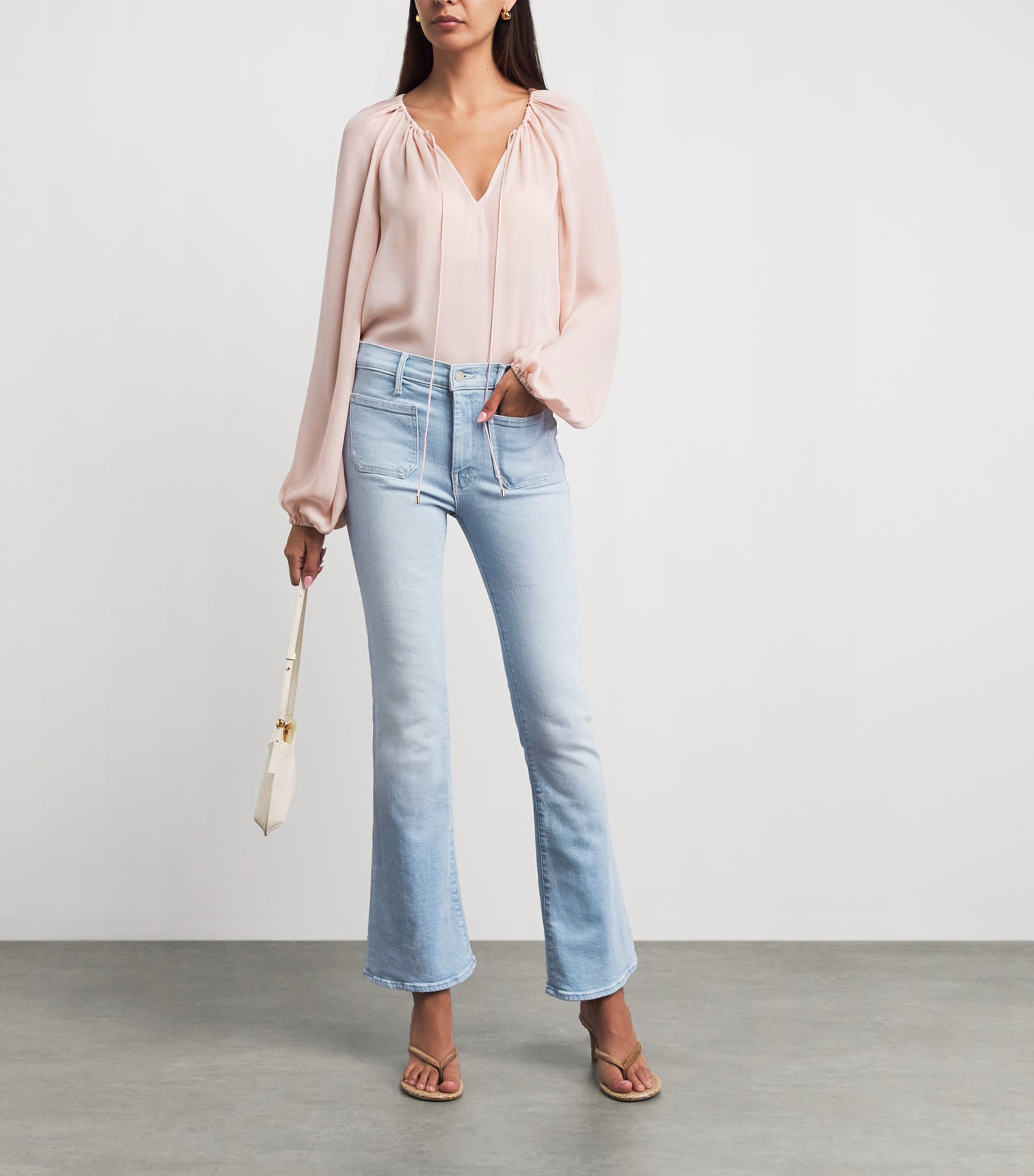 MOTHER Womens The Patch Pocket Weekender Flared Jeans Sauced By Six Image 2