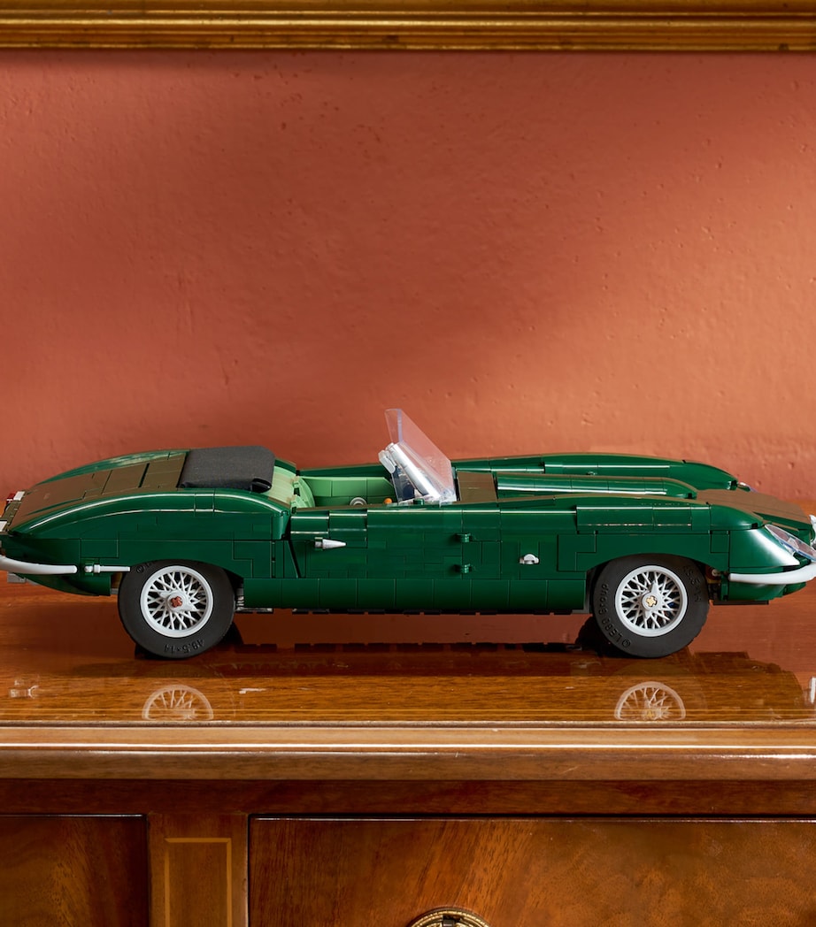 Lego Icons Jaguar E-Type 11381 Image 6