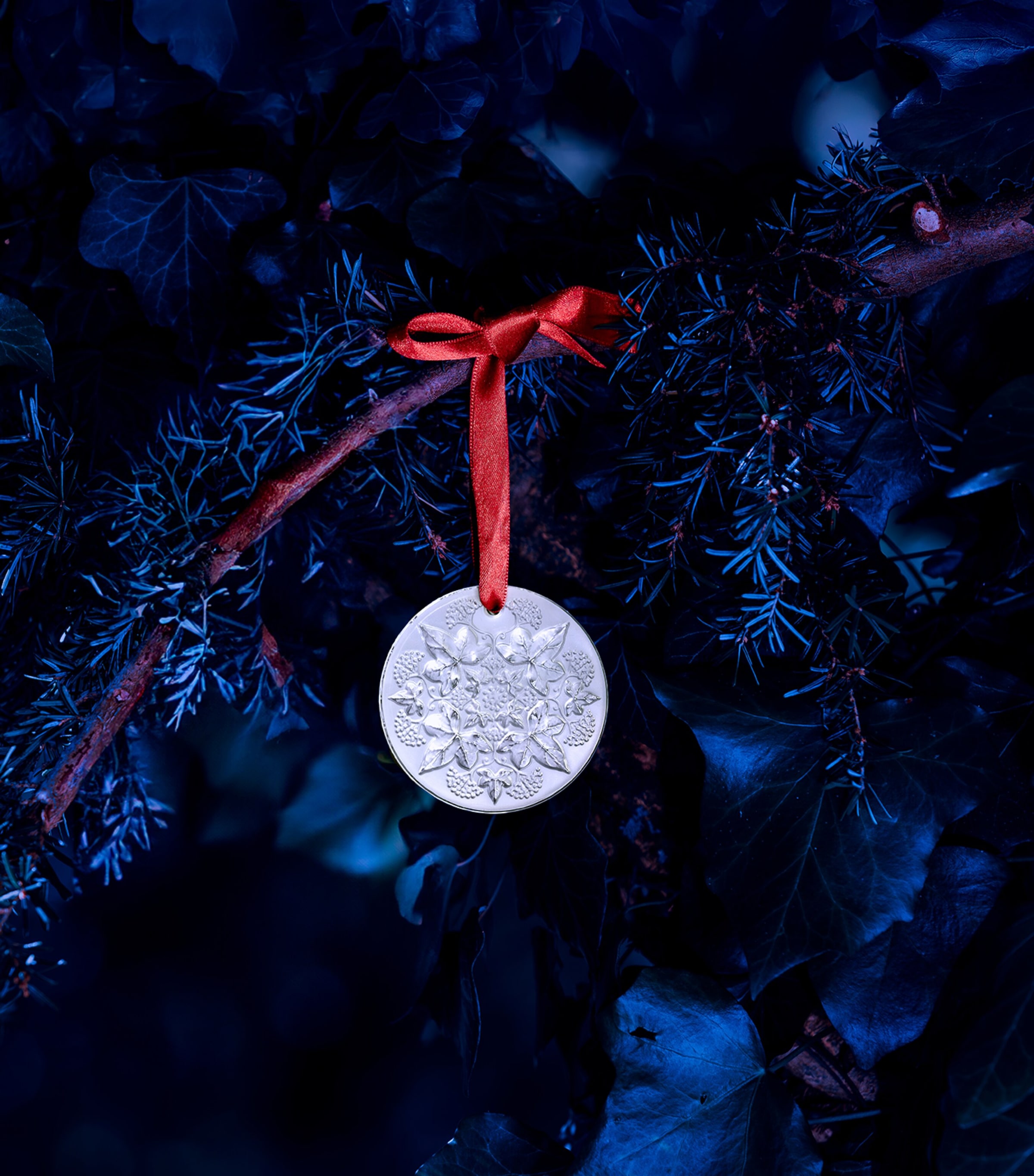 Lalique Crystal Ivy Tree Decoration | Harrods UK