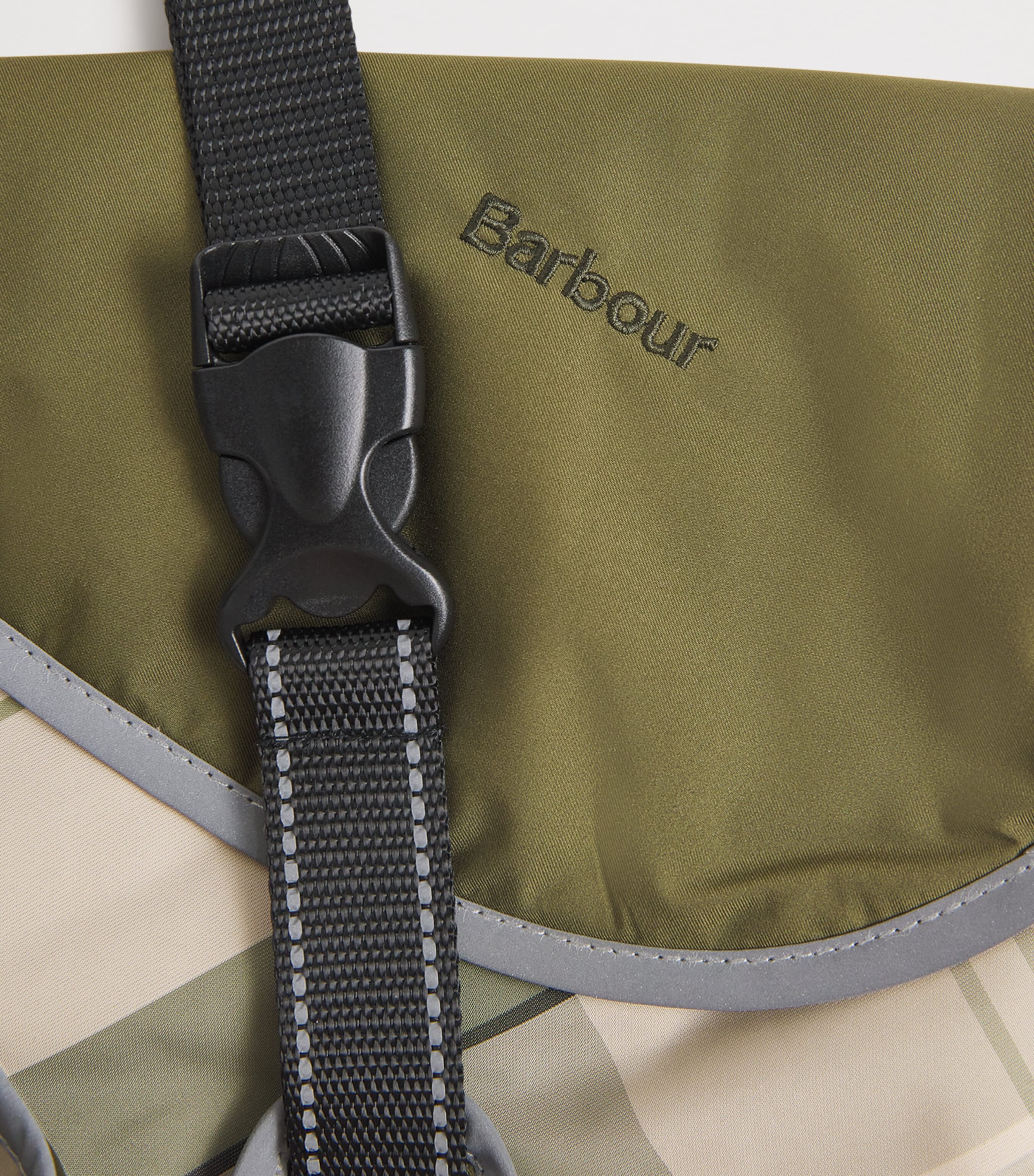 Monmouth Waterproof Dog Coat (Medium) OLIVEOL53 Image 3