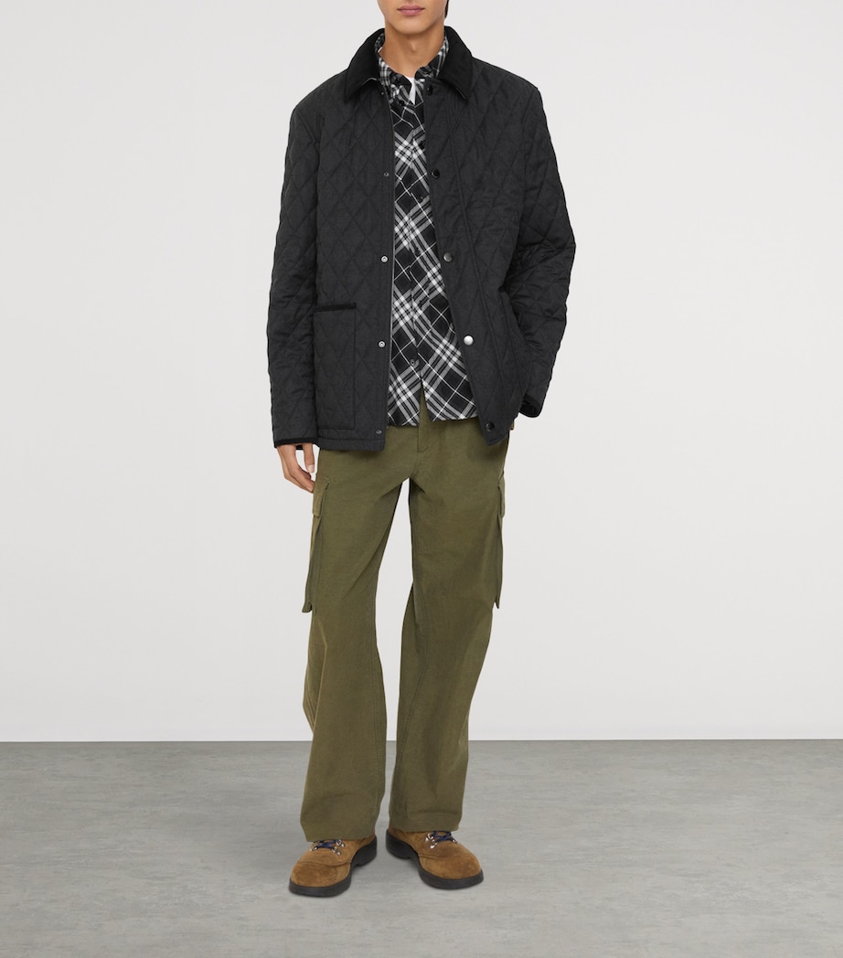 Burberry Mens Quilted Barn Jacket Black Image 2