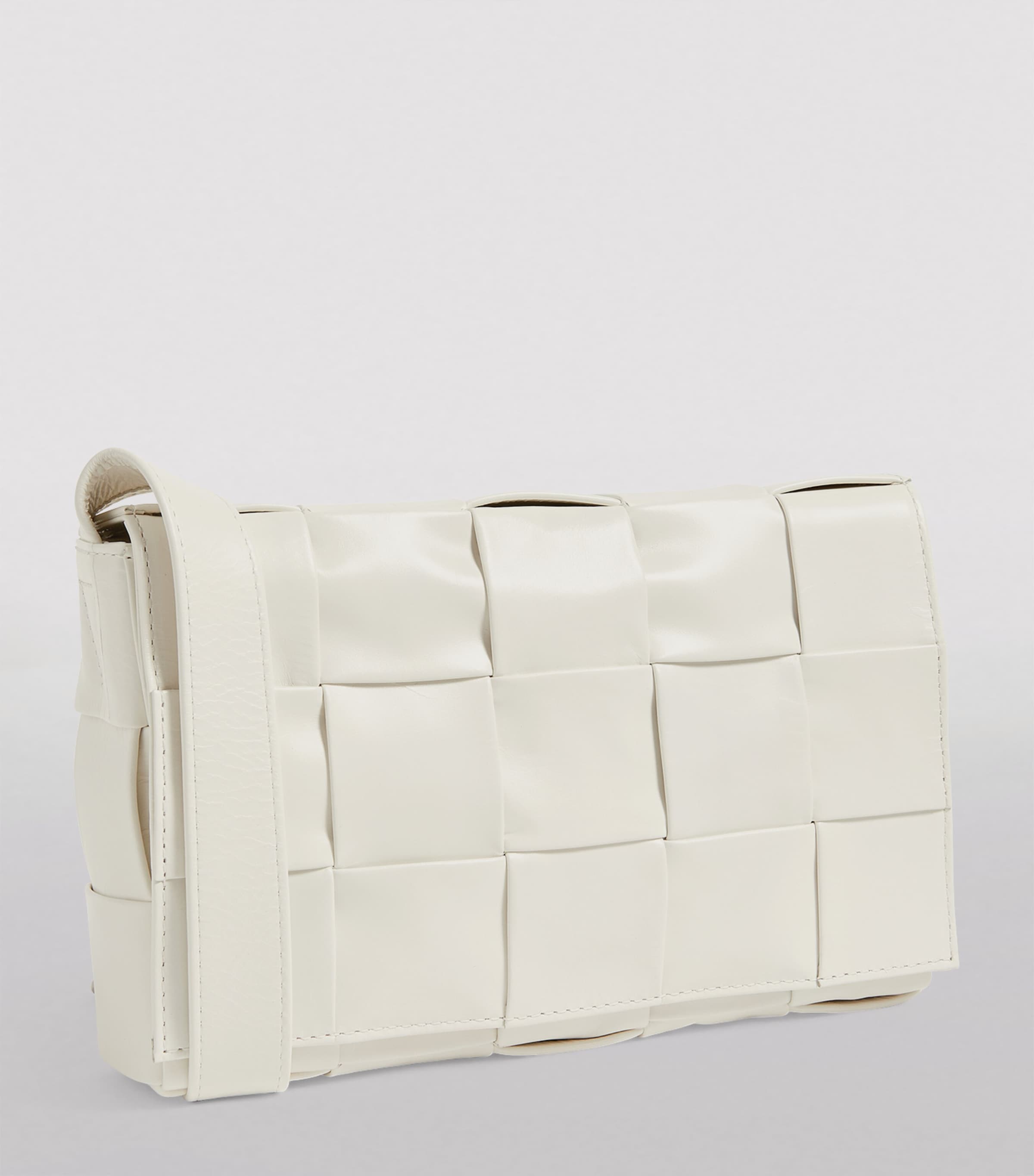Leather Intreccio Cassette Cross-Body Bag WHITE-SILVER Image 3