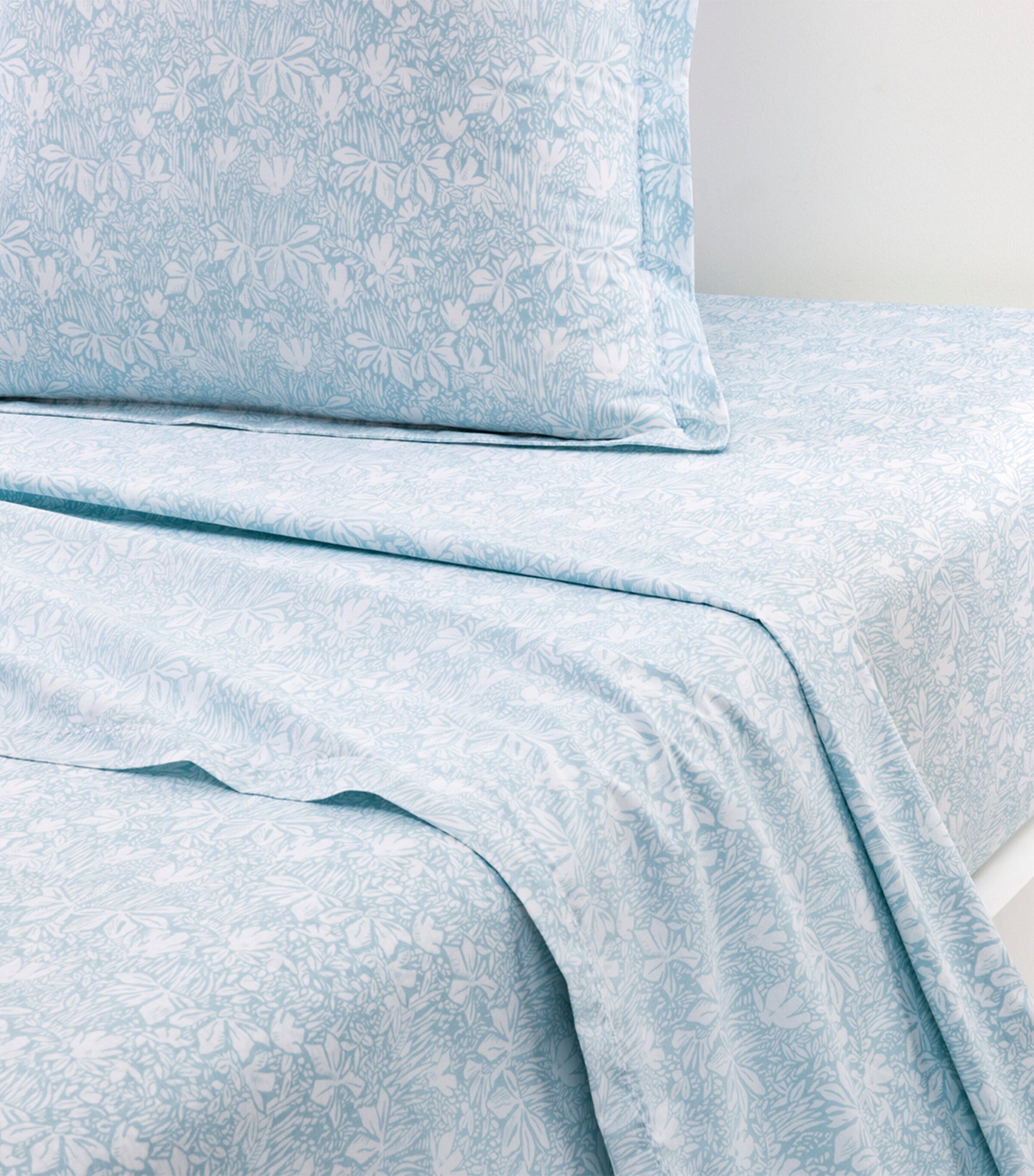 Yves Delorme Capri Aqua Double Flat Sheet (240cm x 295cm) Aqua Image 2