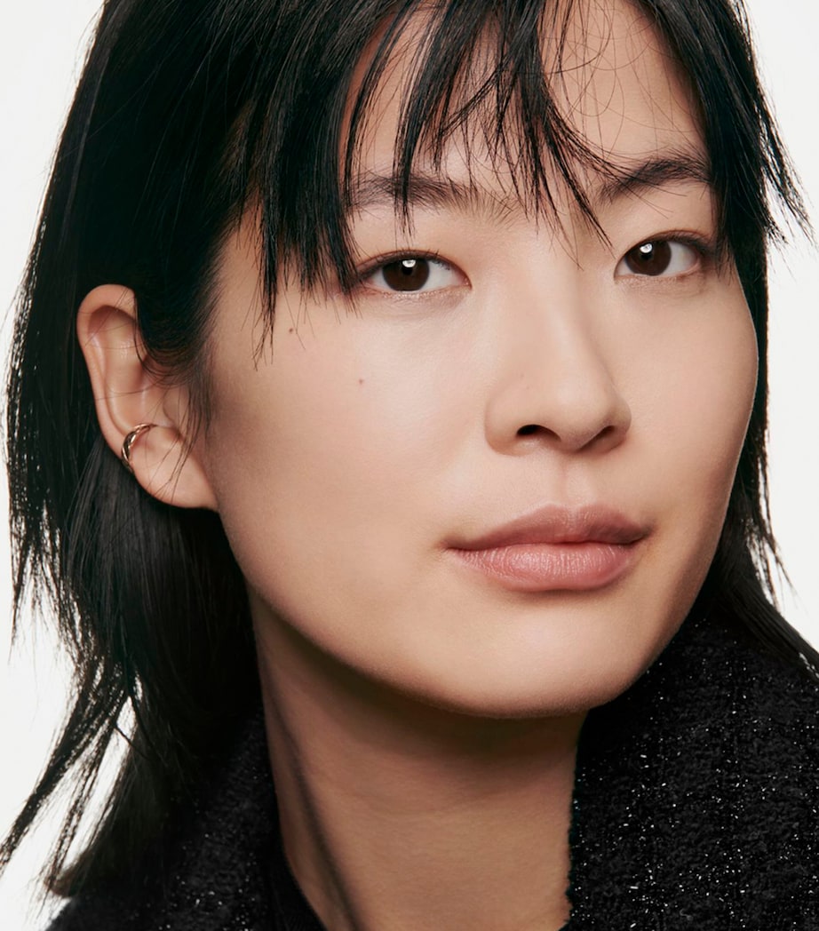 ULTRA LE TEINT VELVET Blurring Smooth-Effect Foundation BD21 Image 3