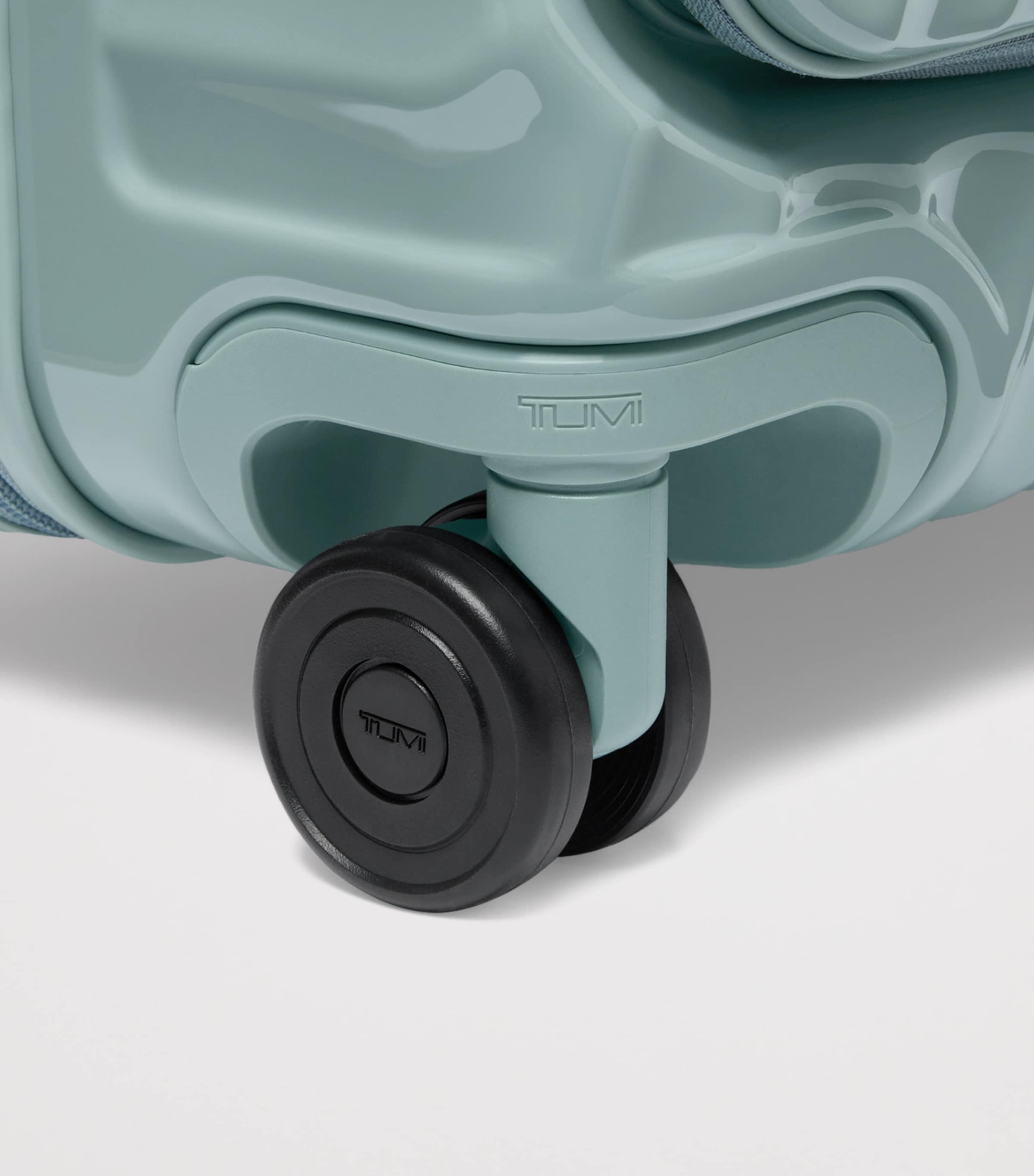 Tumi 19 Degree Front Access Expandable Suitcase (76cm) Thyme Image 7