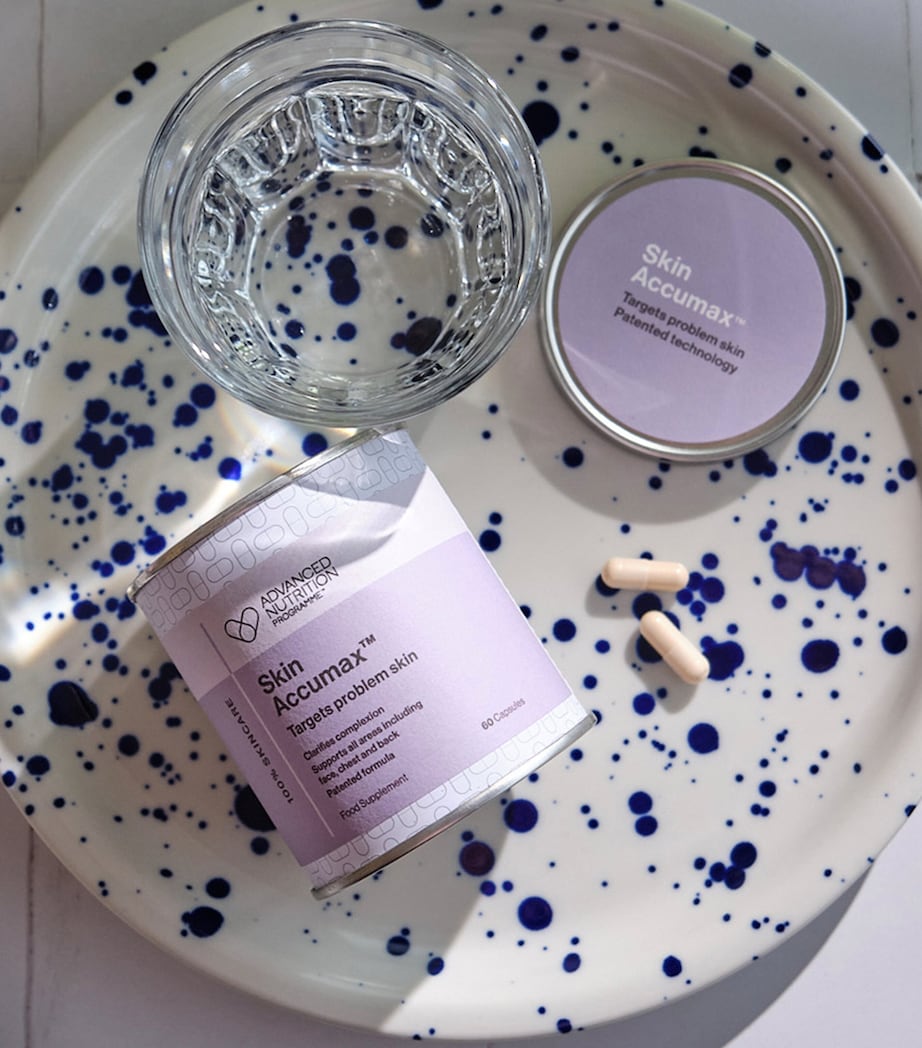 Skin Accumax (120 Capsules) NO COLOUR Image 2