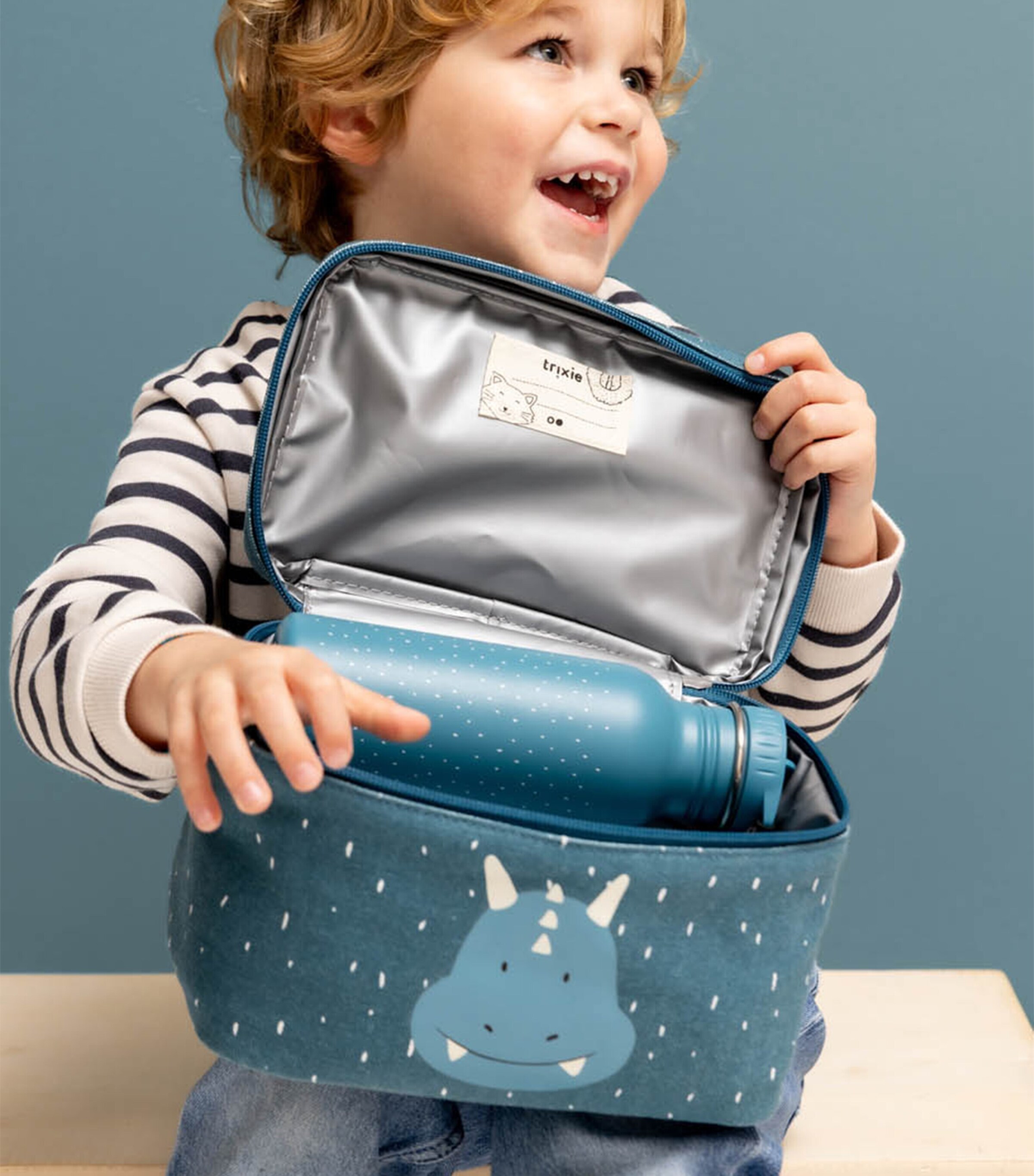 Trixie Mr. Triceratops Thermal Lunch Bag Image 3