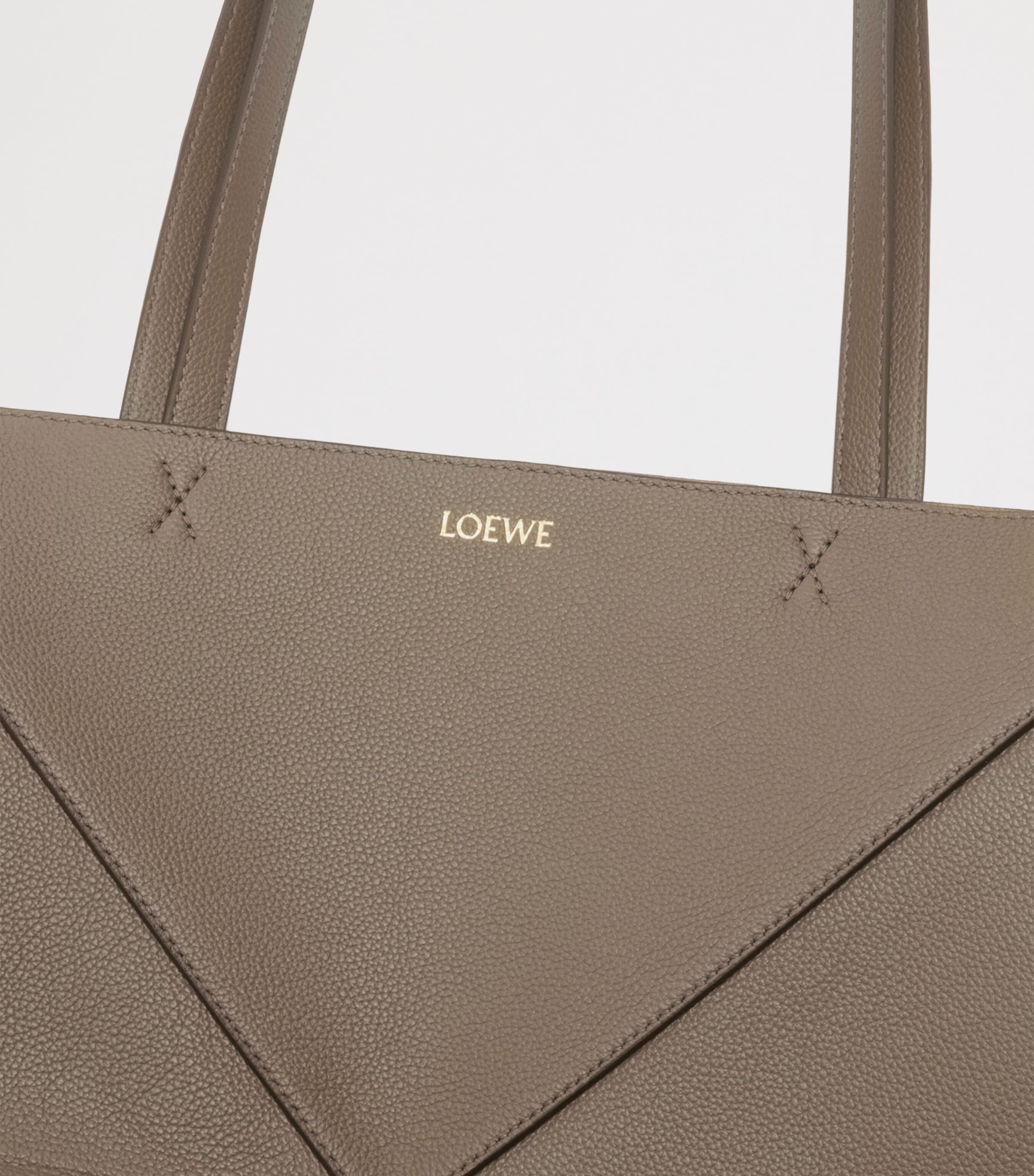 【関税込み】LOEWEロエベ Puzzle Fold Medium leather tote bag Puzzle Fold Medium leather tote bag in black - Loewe | Mytheresa