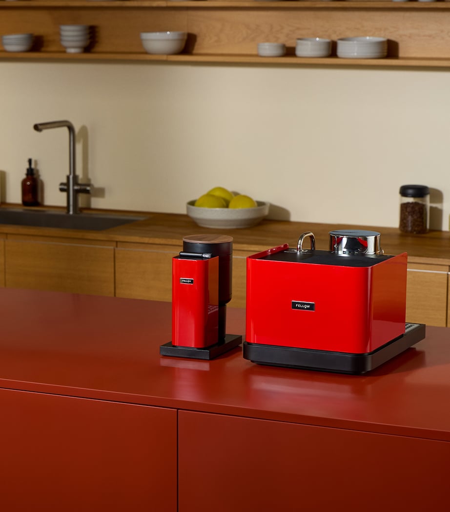 FELLOW Opus 2 Conical Burr Grinder Cherry Red W Walnut Image 7