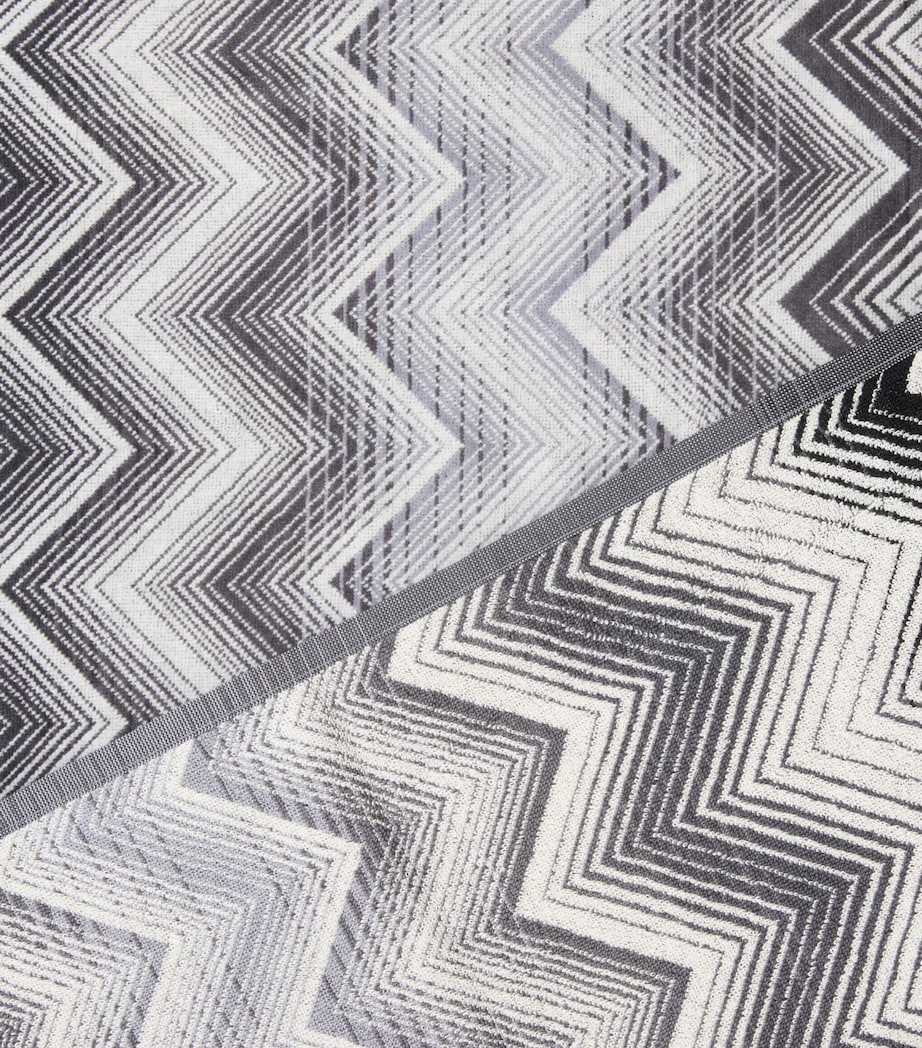 Missoni Home Marea Bath Sheet (100cm x 150cm) Black/white Image 5