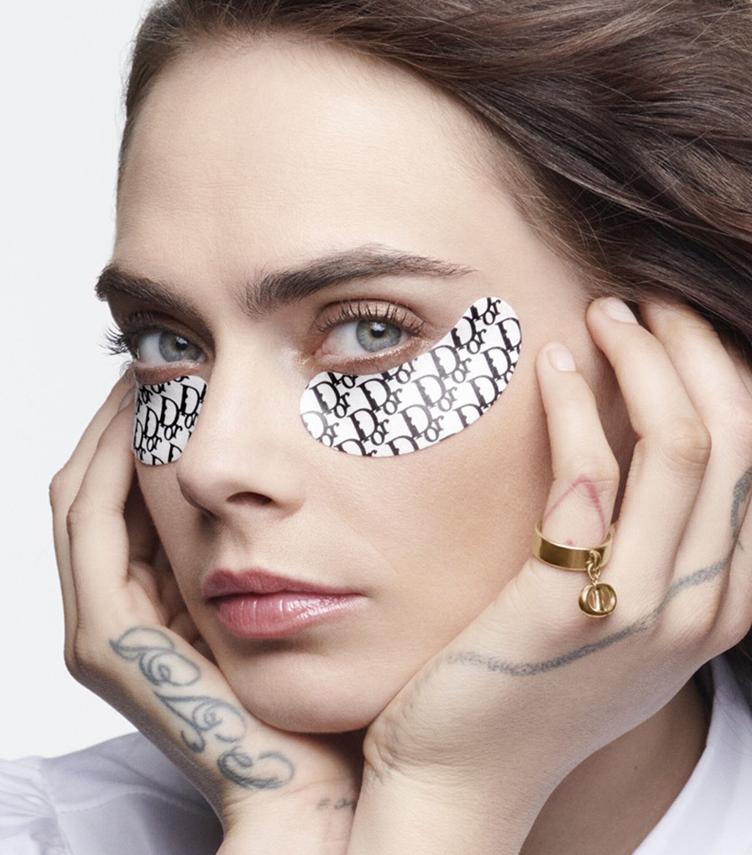 DIOR Backstage Eye Reviver Patches (2 Pairs) White Image 4