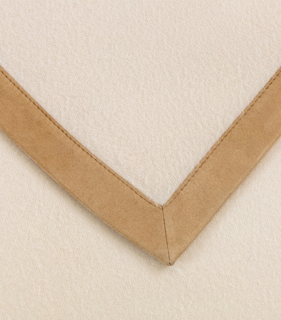 Frette Suede-Trim Cashmere Throw (130cm x 70cm) Milkcamel Image 2