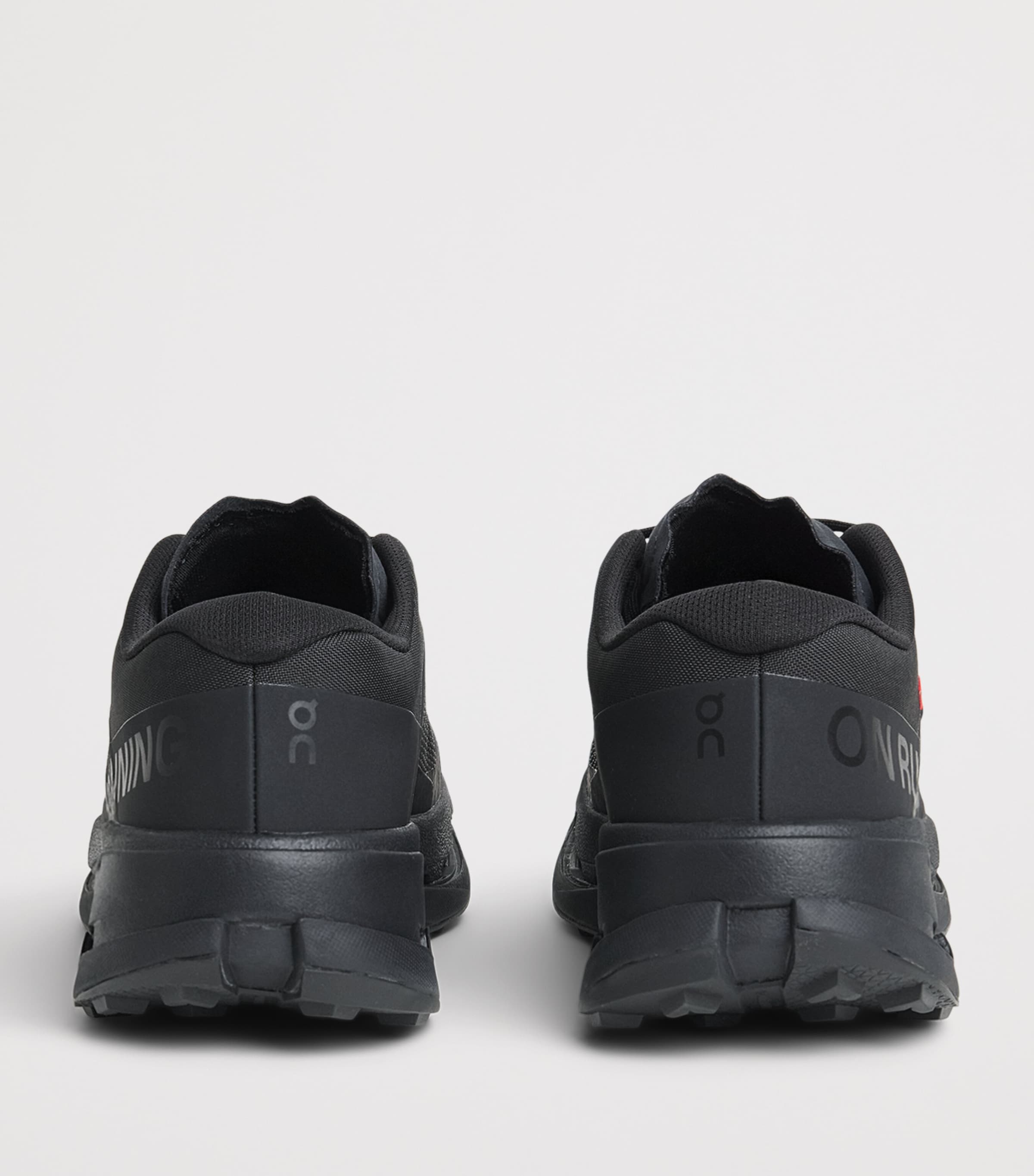 On Mens Cloudultra 3 Trainers Black | Black Image 5