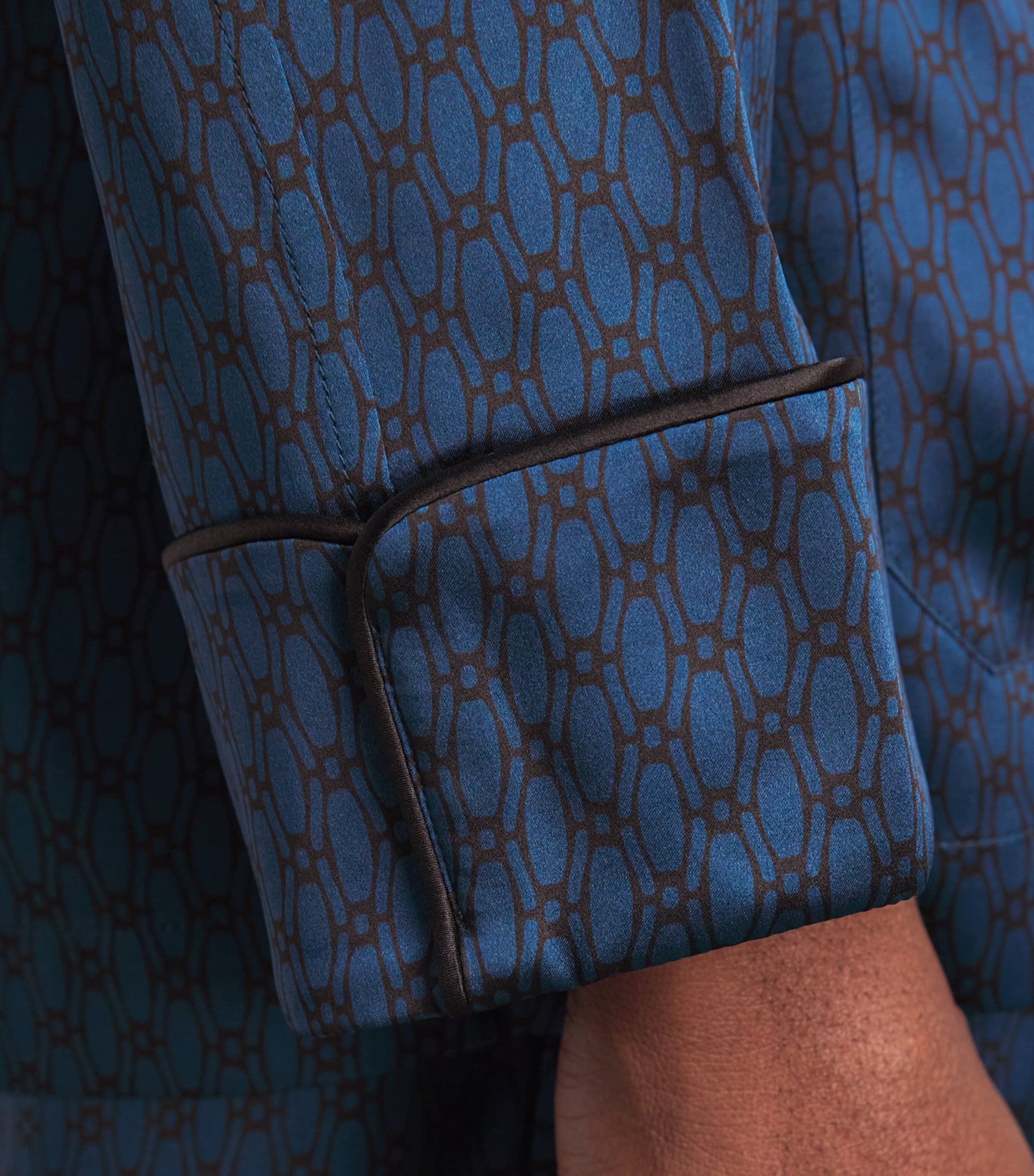 Olivia von Halle Mens Silk Twill Geometric Laurent Pyjama Set Orion Image 5
