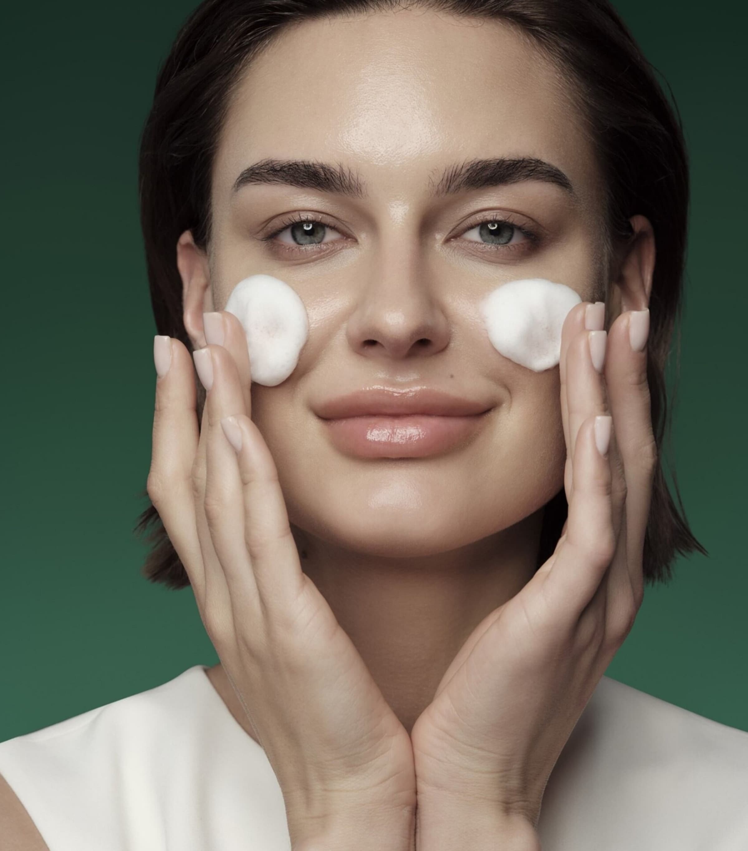 RéVive Renewal Deep-Purifying Foaming Cleanser (125g) Image 3