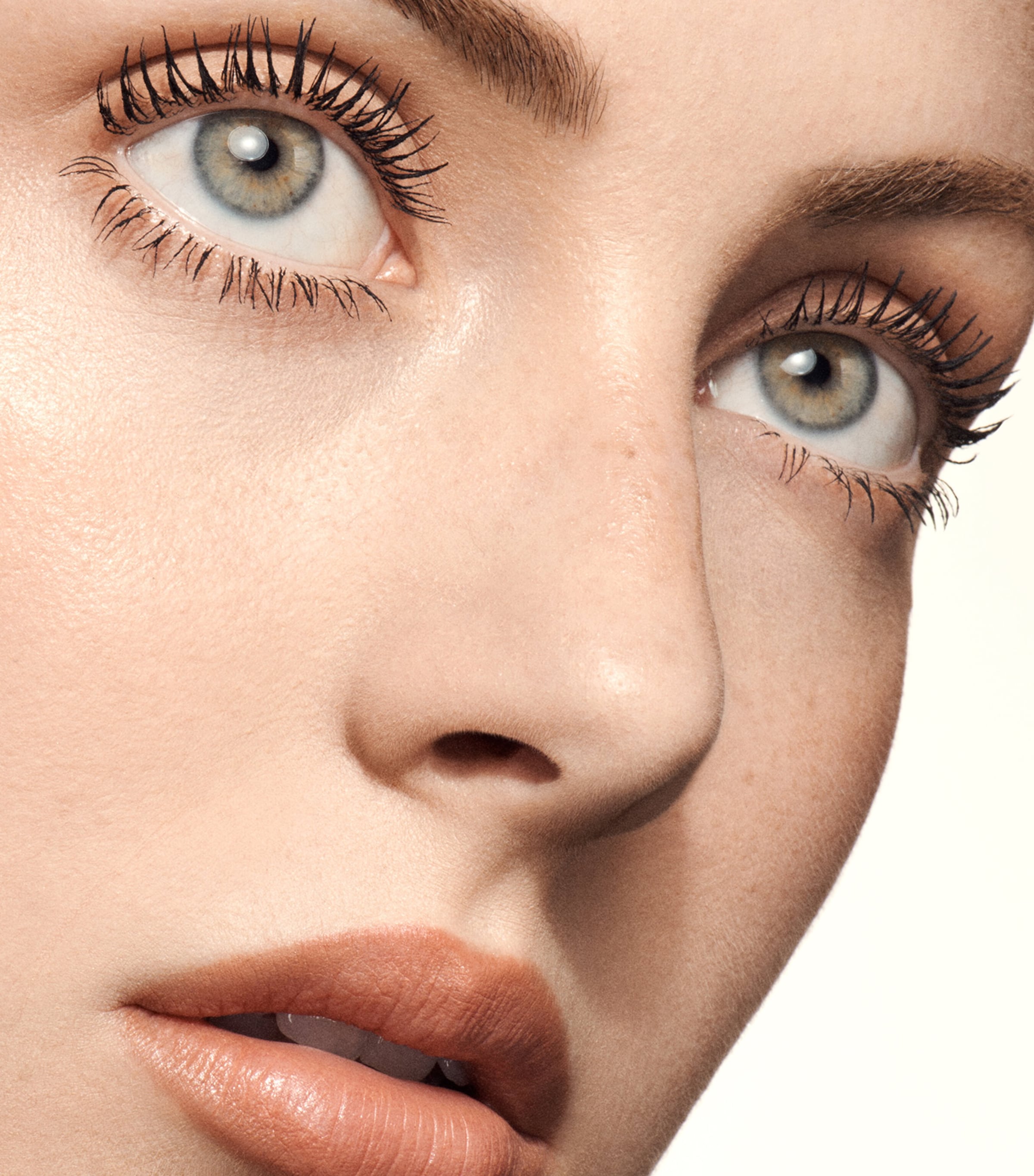 Icon Mascara NO COLOUR Image 4