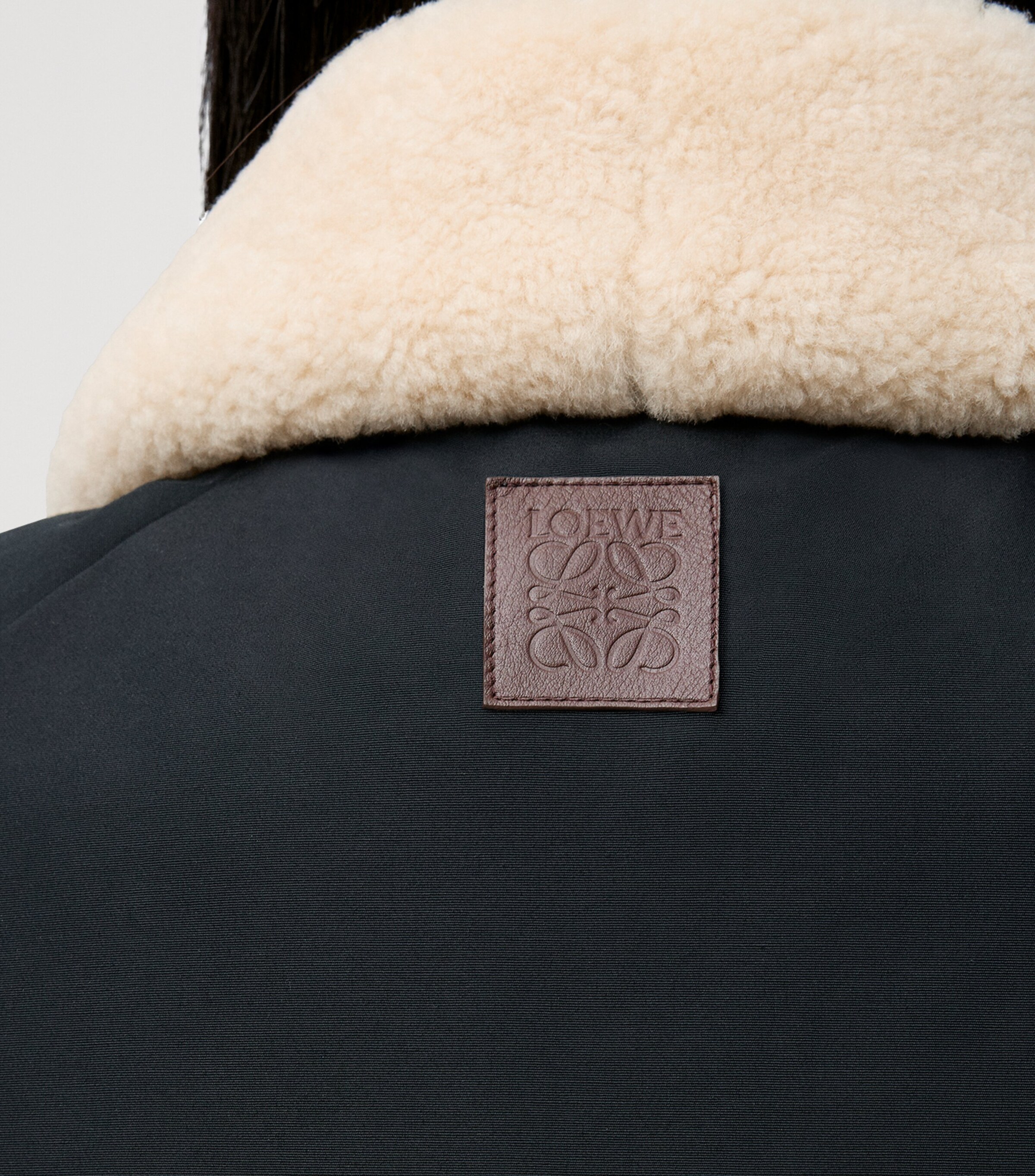 Shearling-Collar Gilet BLACK Image 7