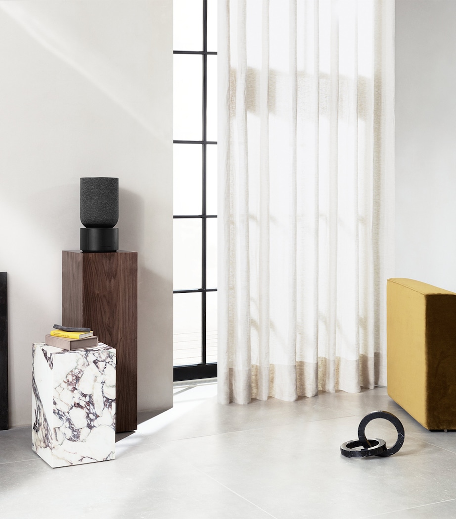 Beosound Balance Speaker BLACK OAK Image 7