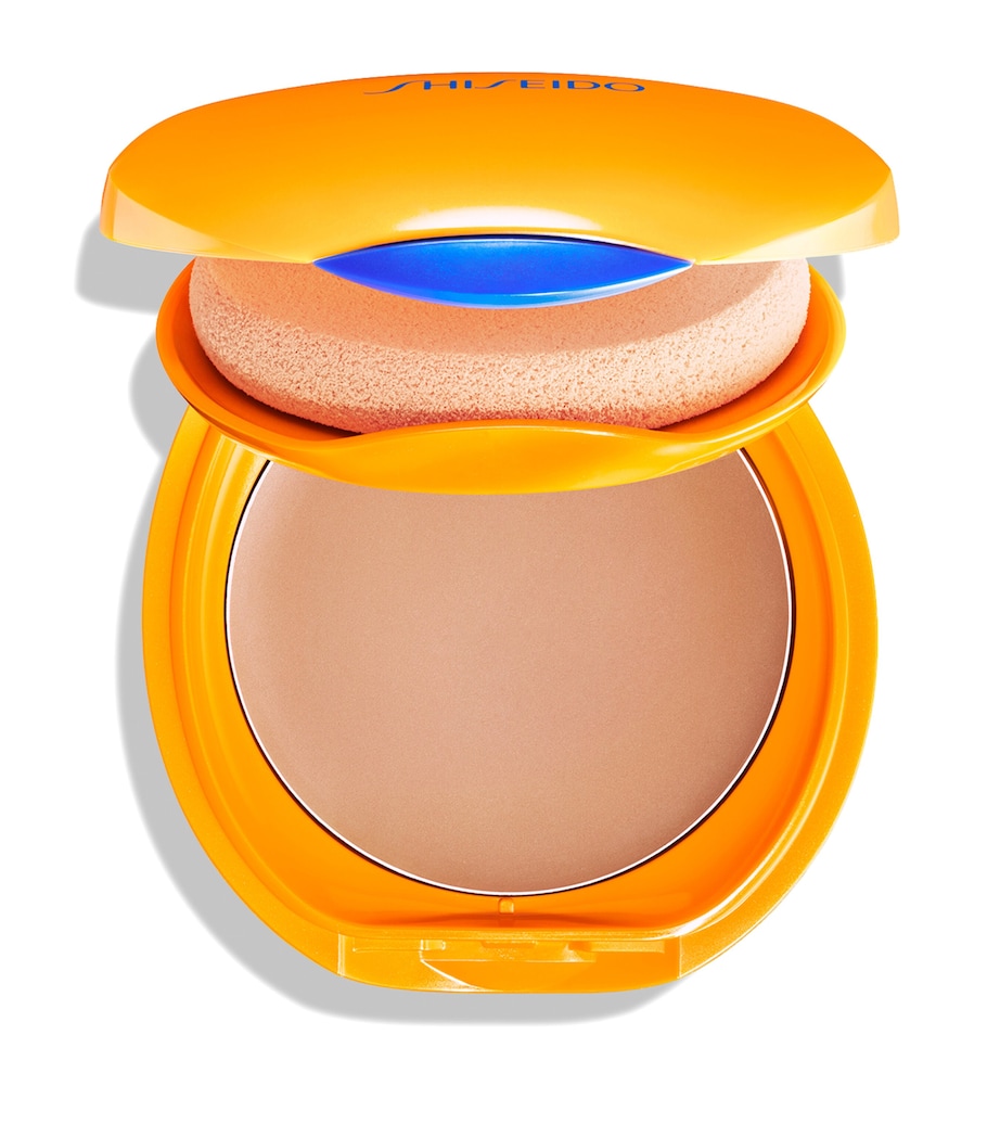 Tanning Compact Foundation SPF10 HO Image 1