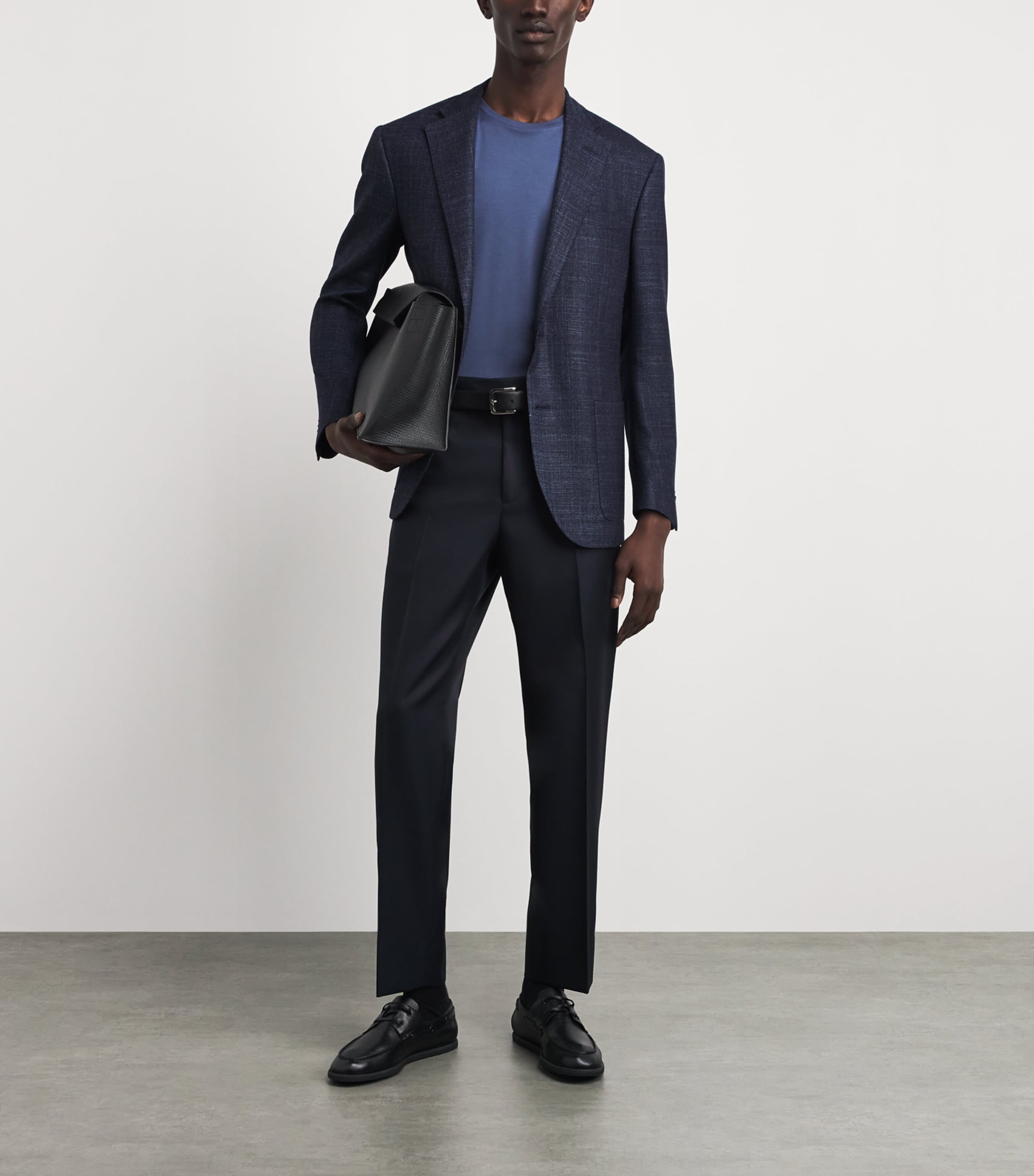 Corneliani Mens Virgin Wool-Silk Herringbone Blazer Navy Blue Image 2