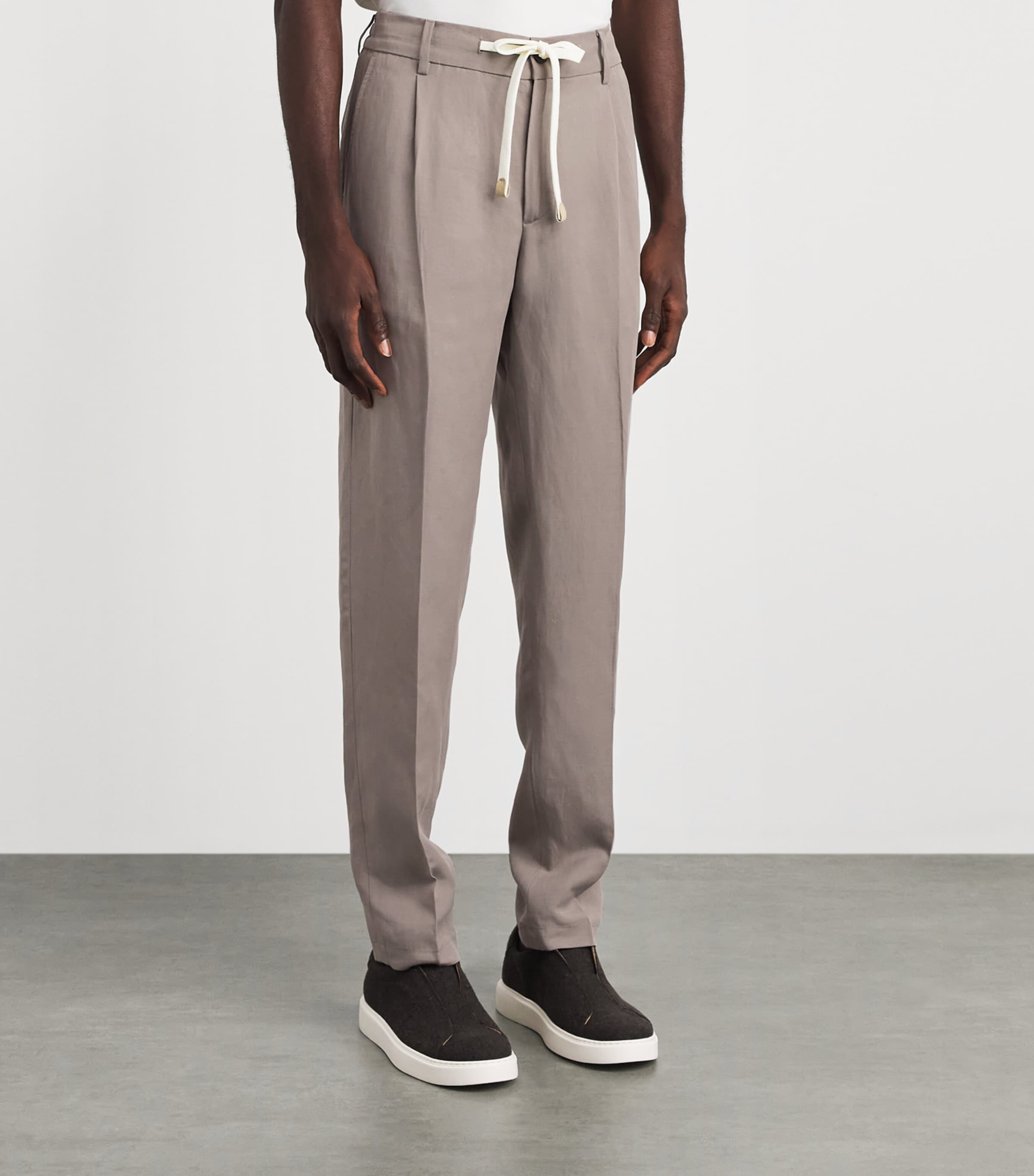 Eleventy Mens Drawstring Pleated Straight Trousers Cardamomo Chiaro Image 4