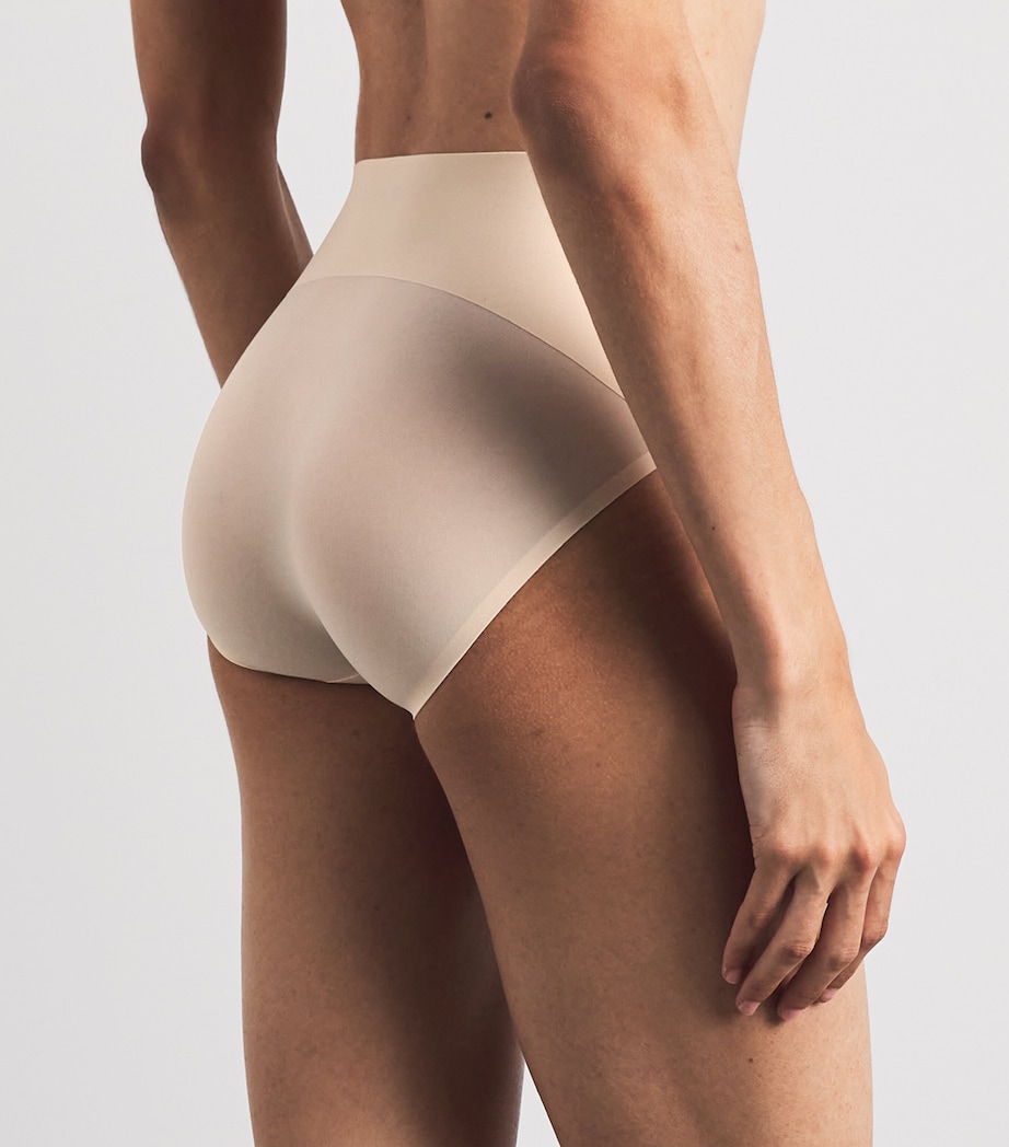 SPANX Womens SPANXsupersmooth Undie-tectable Briefs Toasted Coconut Image 3