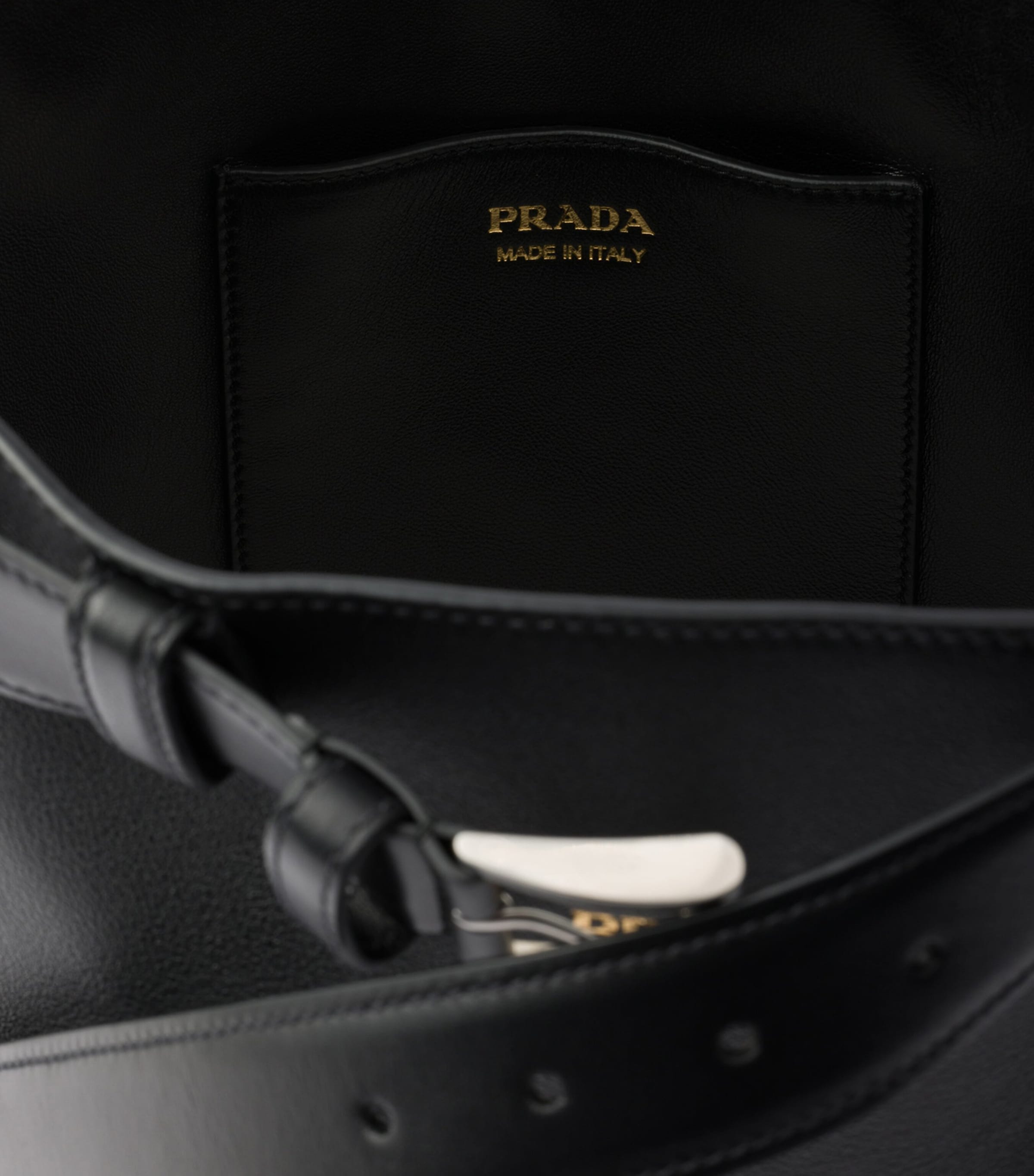 Leather Buckled Bucket Bag F0002 Image 5