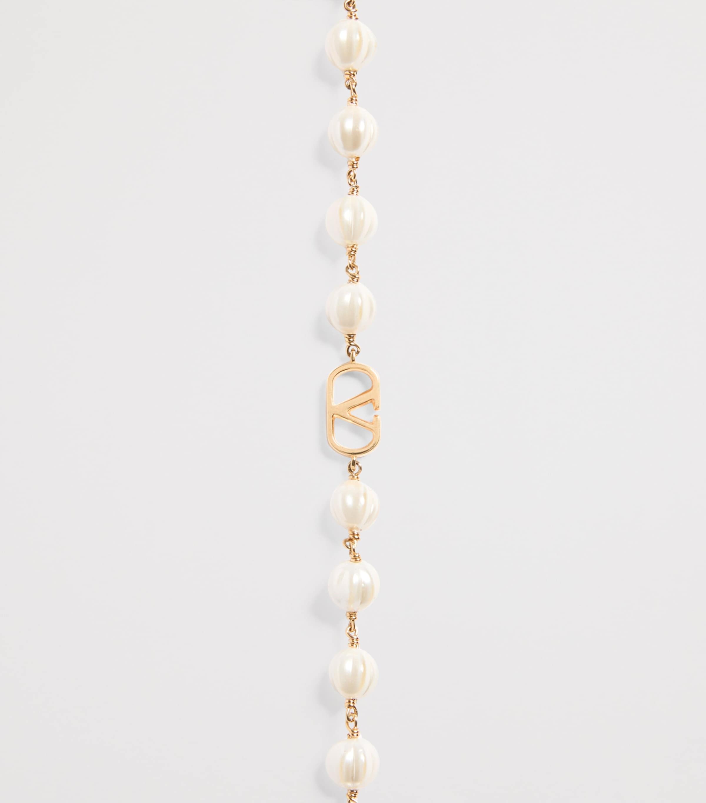 Valentino Garavani Faux Pearl VLogo Signature Bracelet Image 4