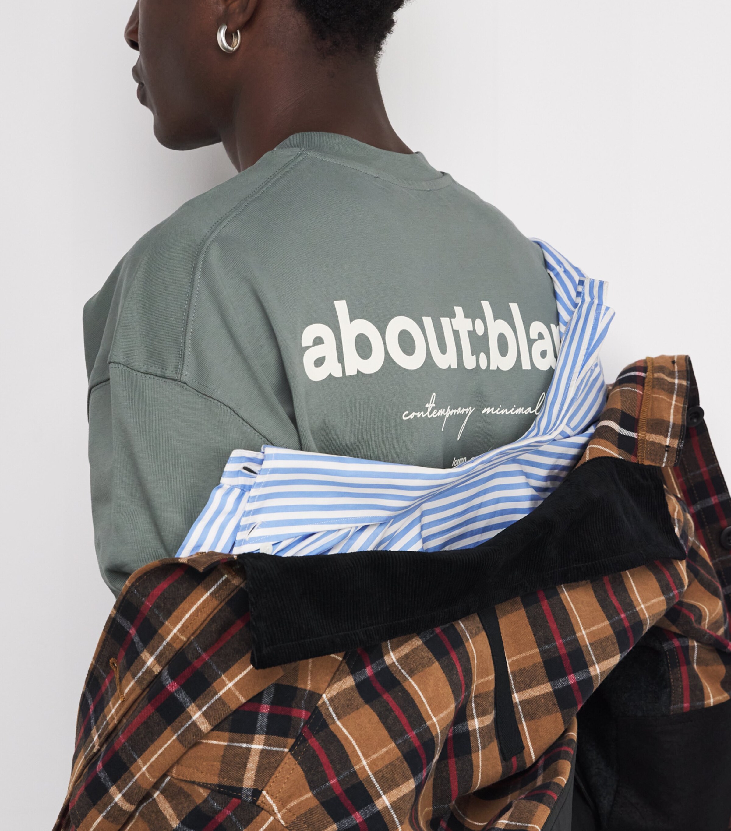 Cotton Back Emblem T-Shirt SAGE/ECRU Image 6