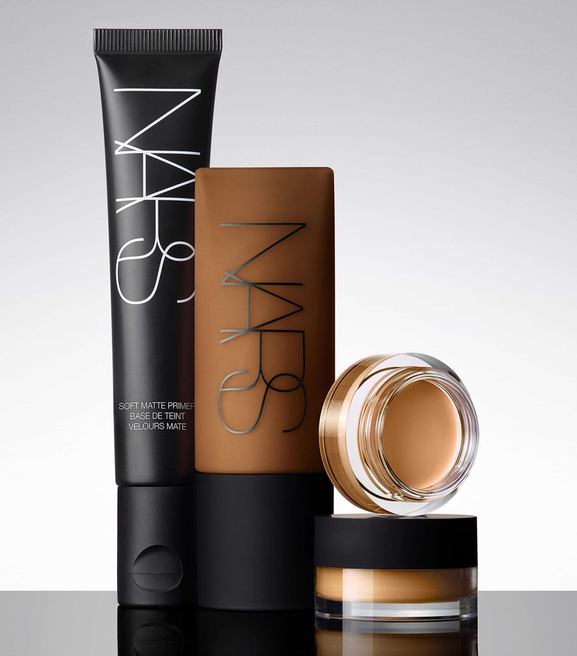 Nars Soft Matte Complete Foundation In White