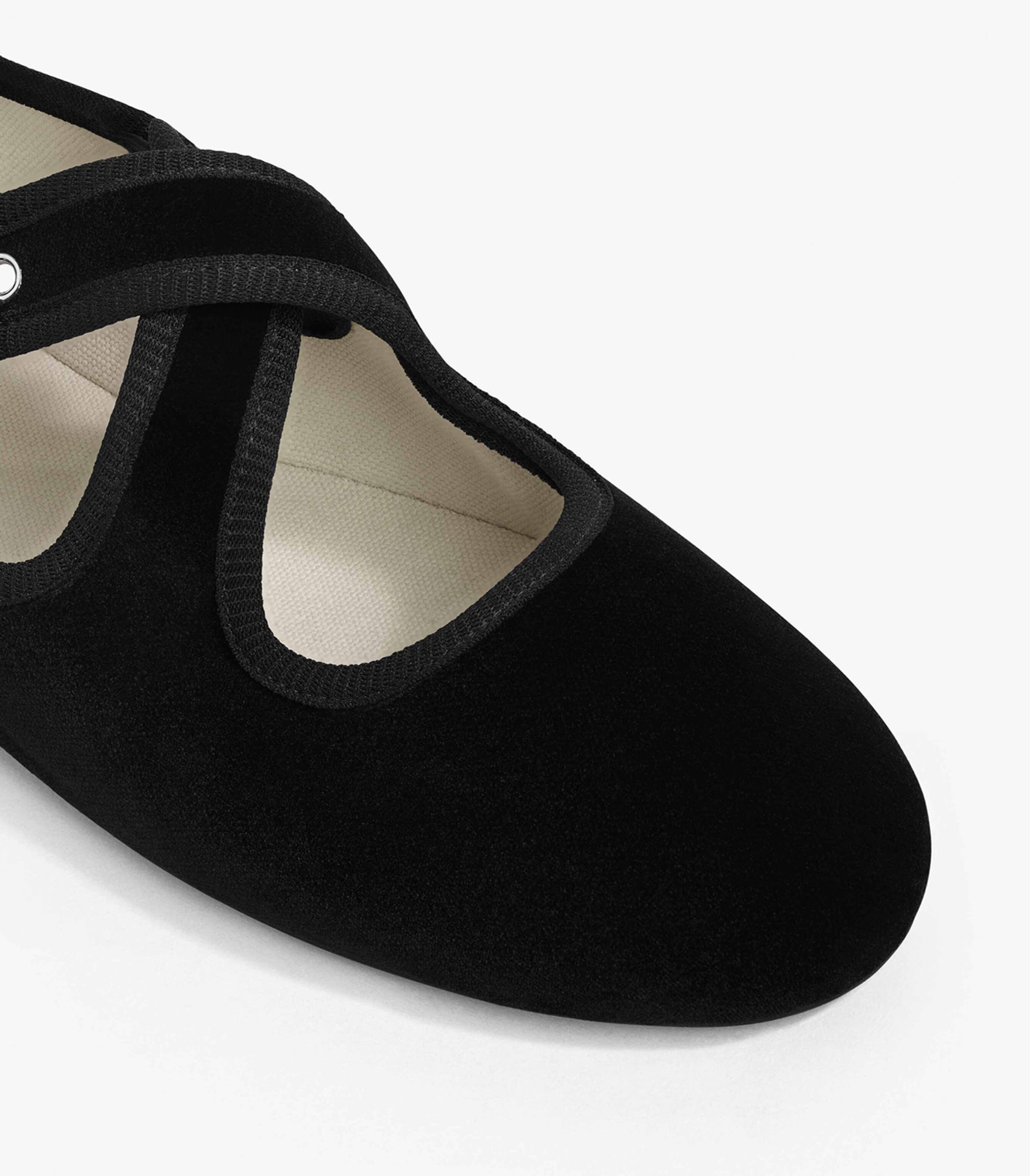 Suede Criss-Cross Ballet Flats NOIR Image 4