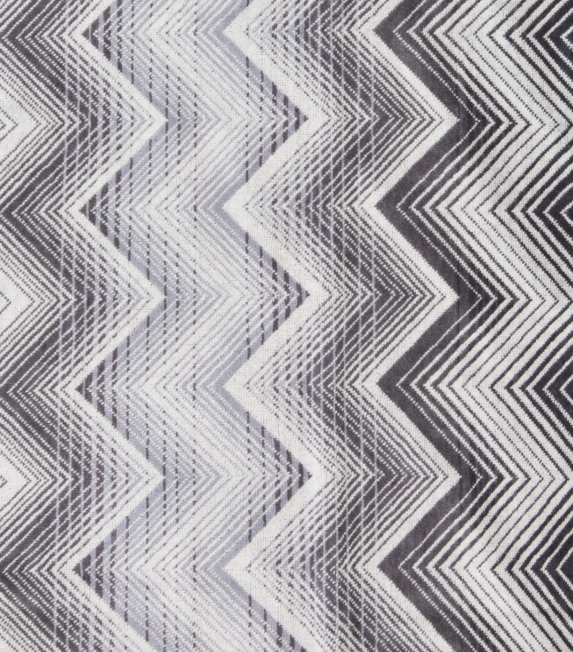 Missoni Home Marea Bath Sheet (100cm x 150cm) Black/white Image 4