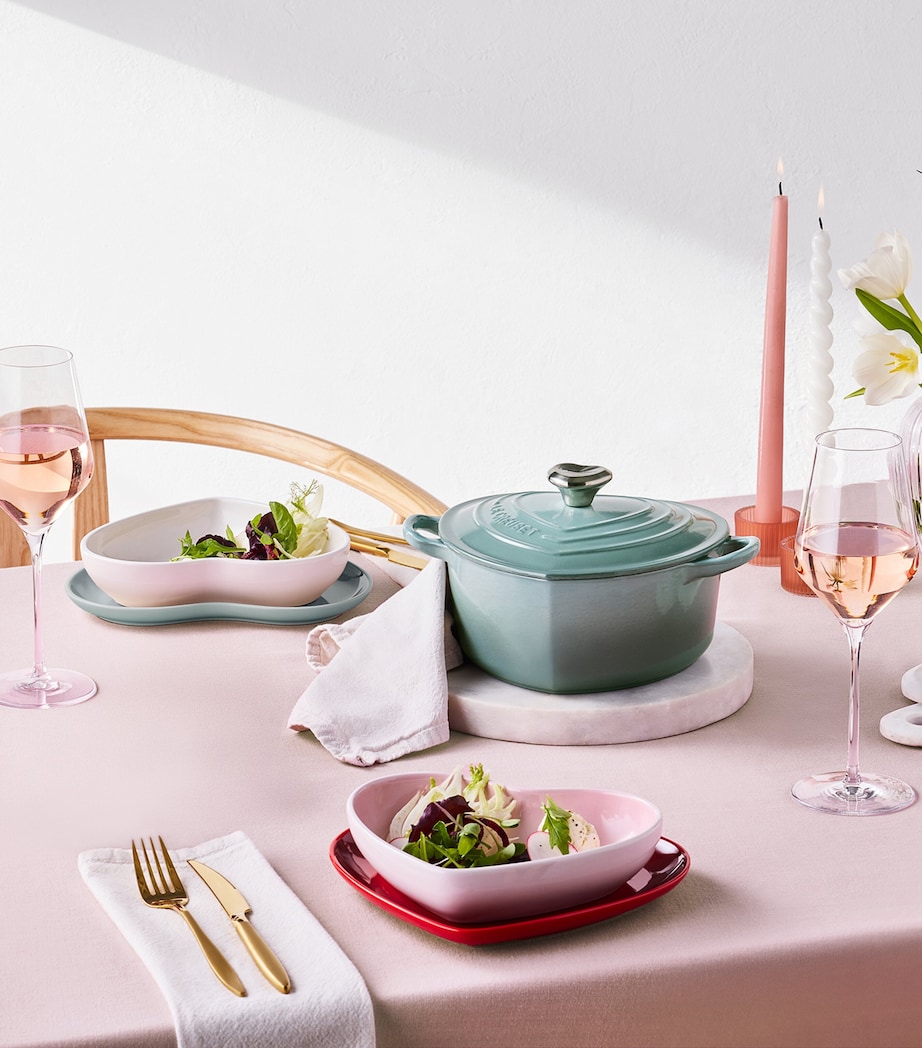 Stoneware Heart Serving Bowl (20cm) SHELL PINK Image 4