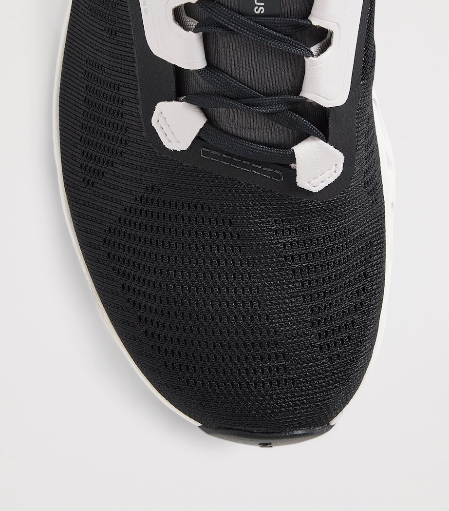 On Womens Cloudstratus 3 Trainers Black Frost Image 6