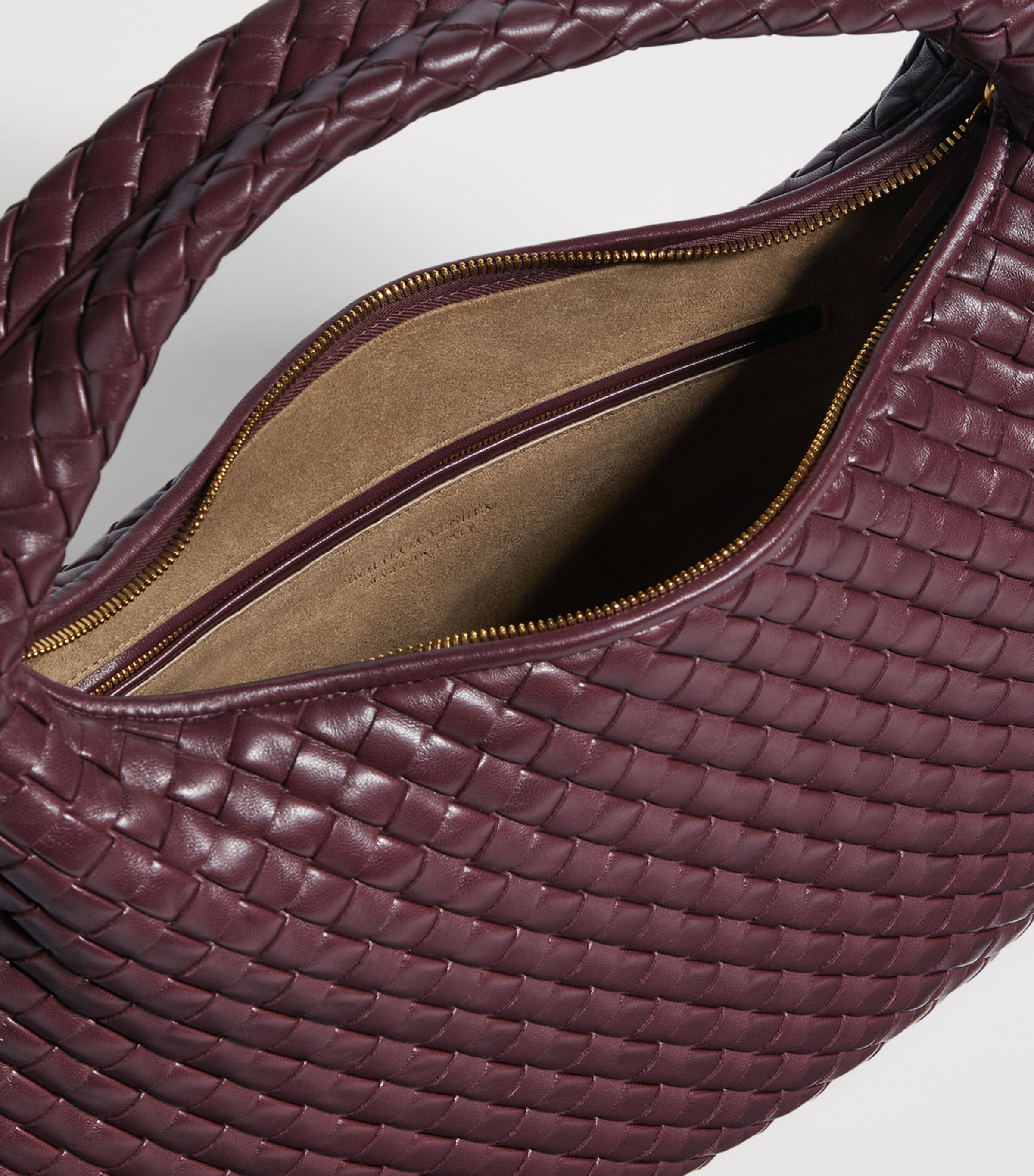Bottega Veneta Womens Leather Veneta Shoulder Bag Image 3