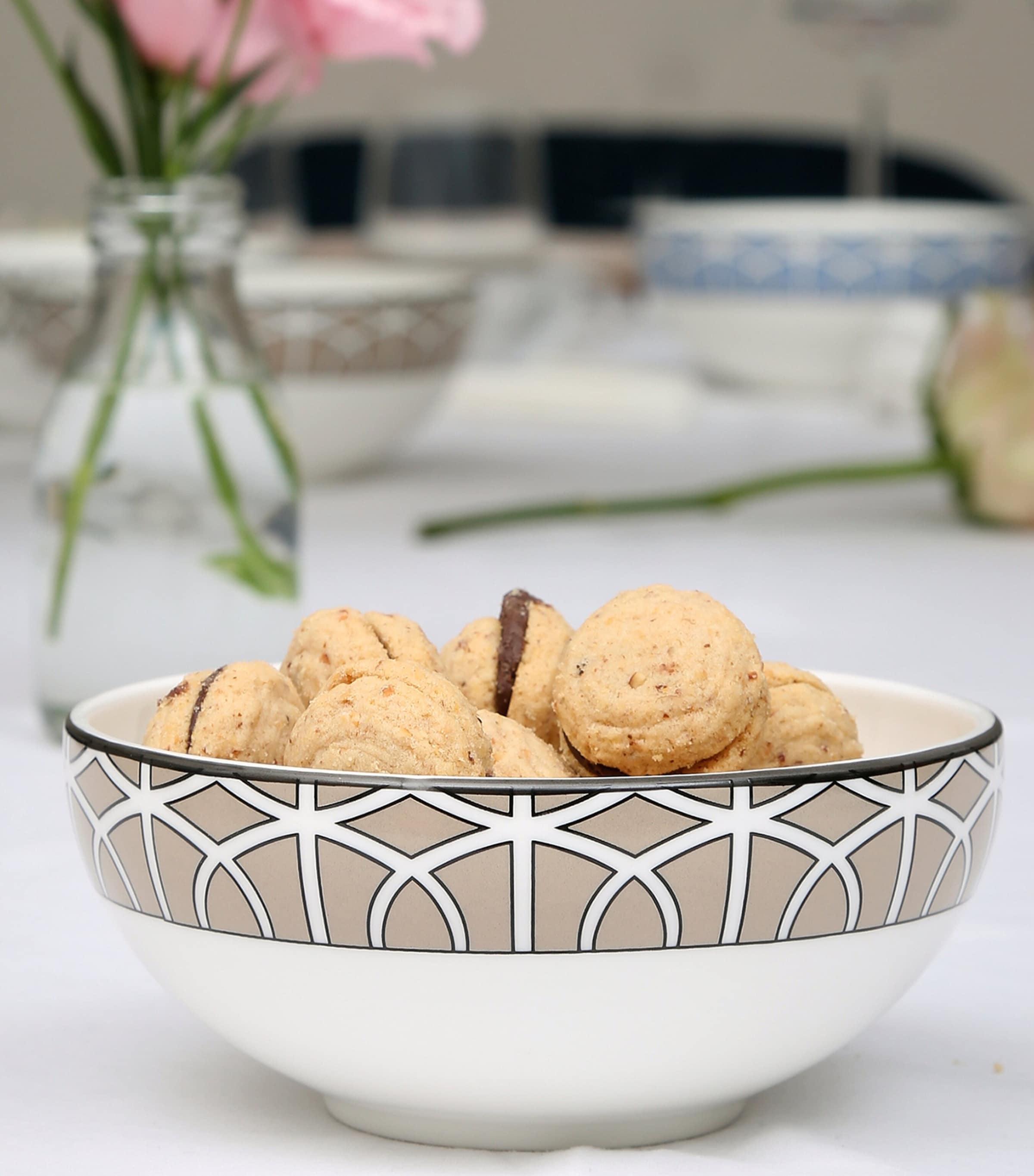 Loop Breakfast Bowl (15cm) TRUFFLE Image 3