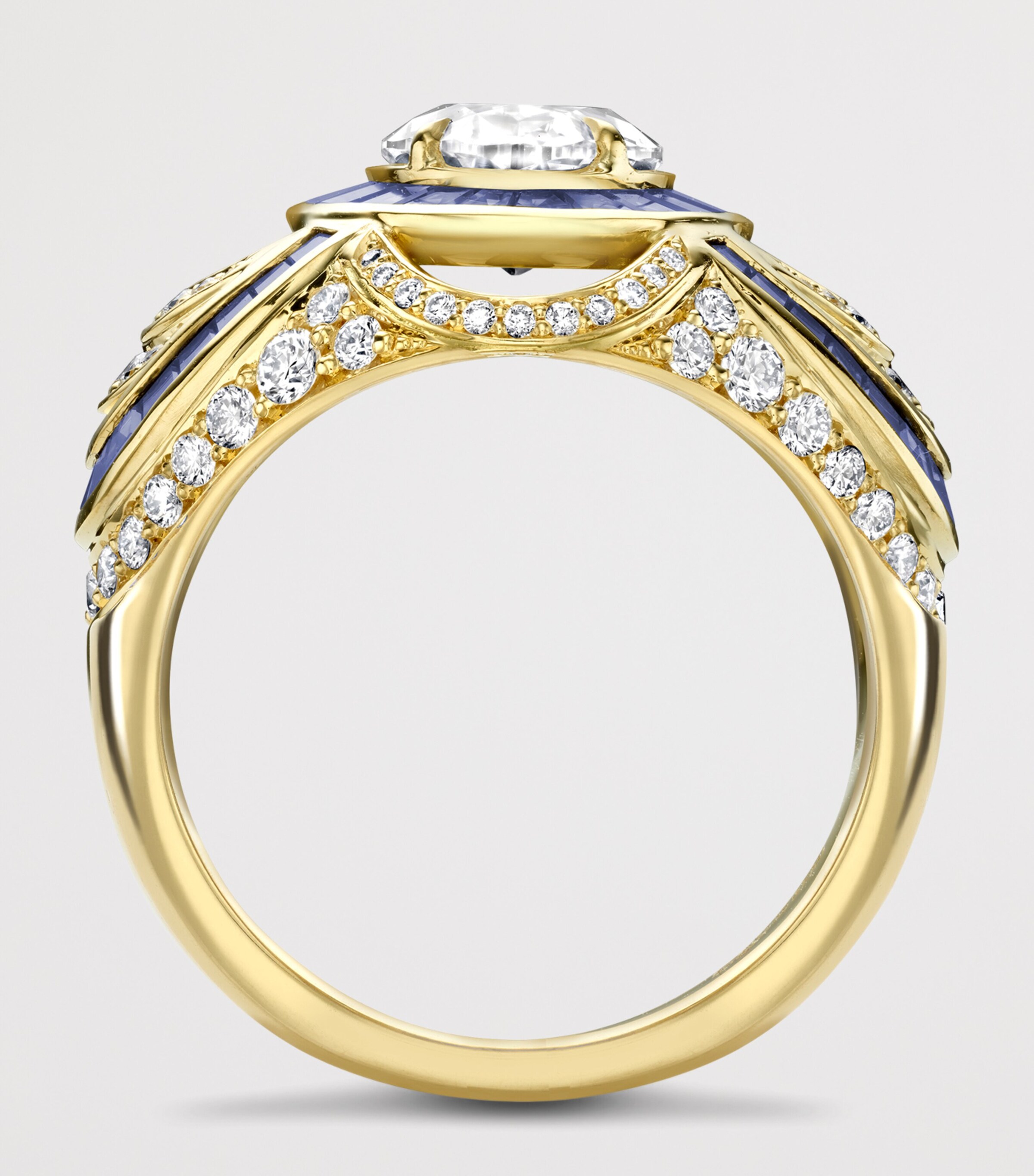 Boodles x Historic Royal Palaces Yellow Gold, Diamond and Sapphire Presence Chamber Ring Gold Image 4