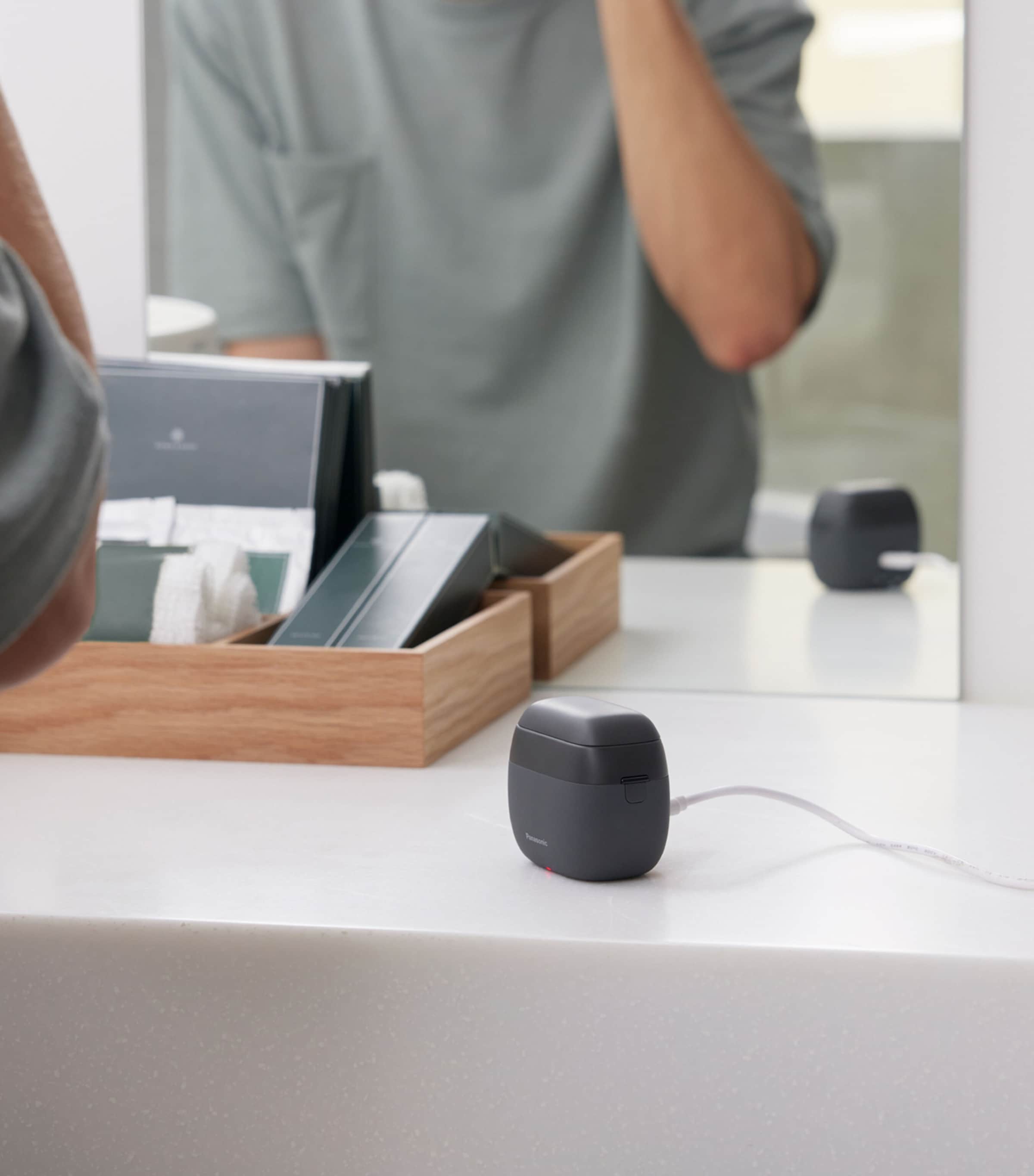 Series 900 Palm Shaver NO COLOUR Image 4