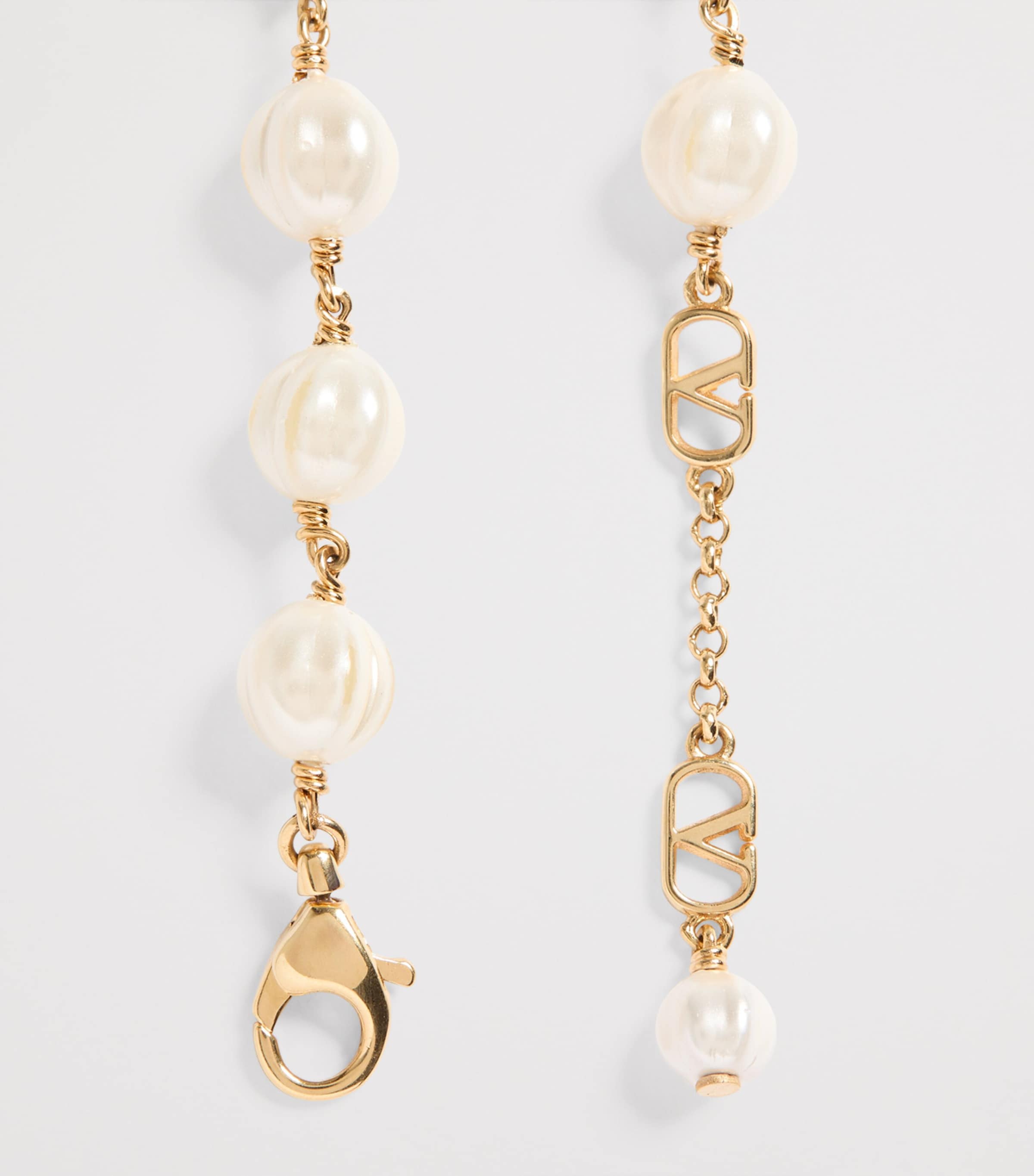 Valentino Garavani Faux Pearl VLogo Signature Bracelet Image 5