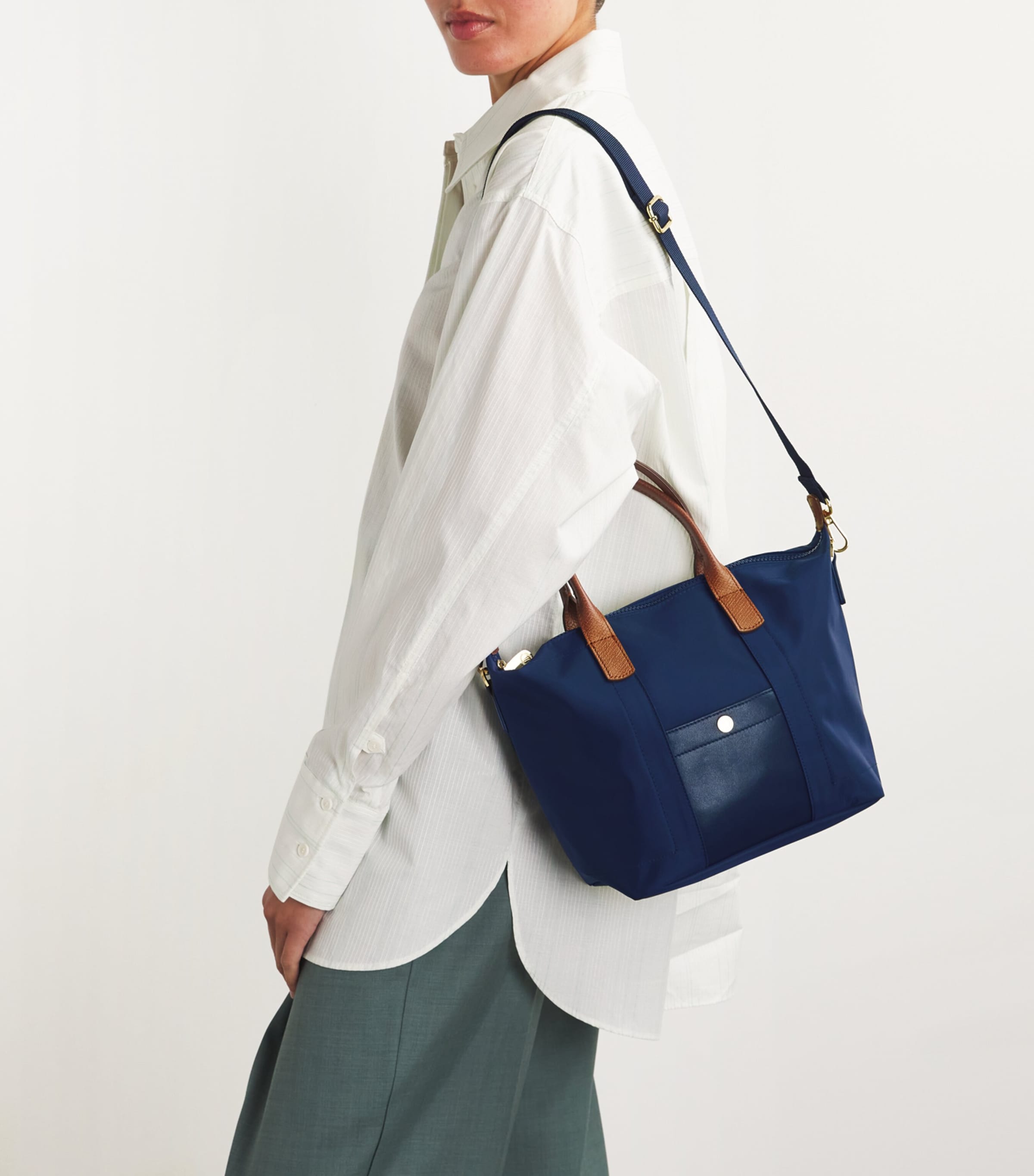 Grab Nylon Tote Bag NAVY Image 4