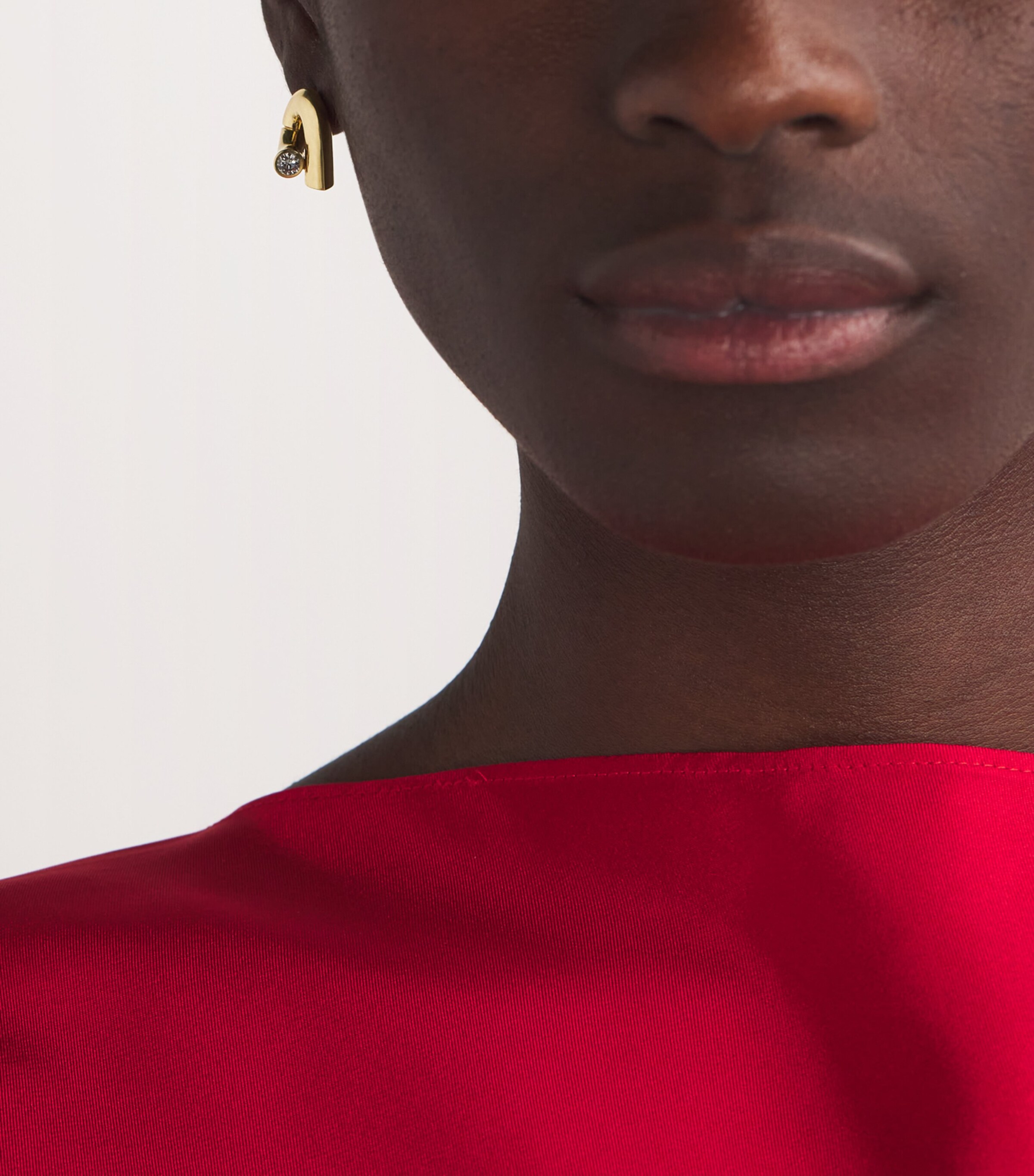 Yellow Gold and Diamond Oera Stud Earrings YELLOW GOLD Image 2