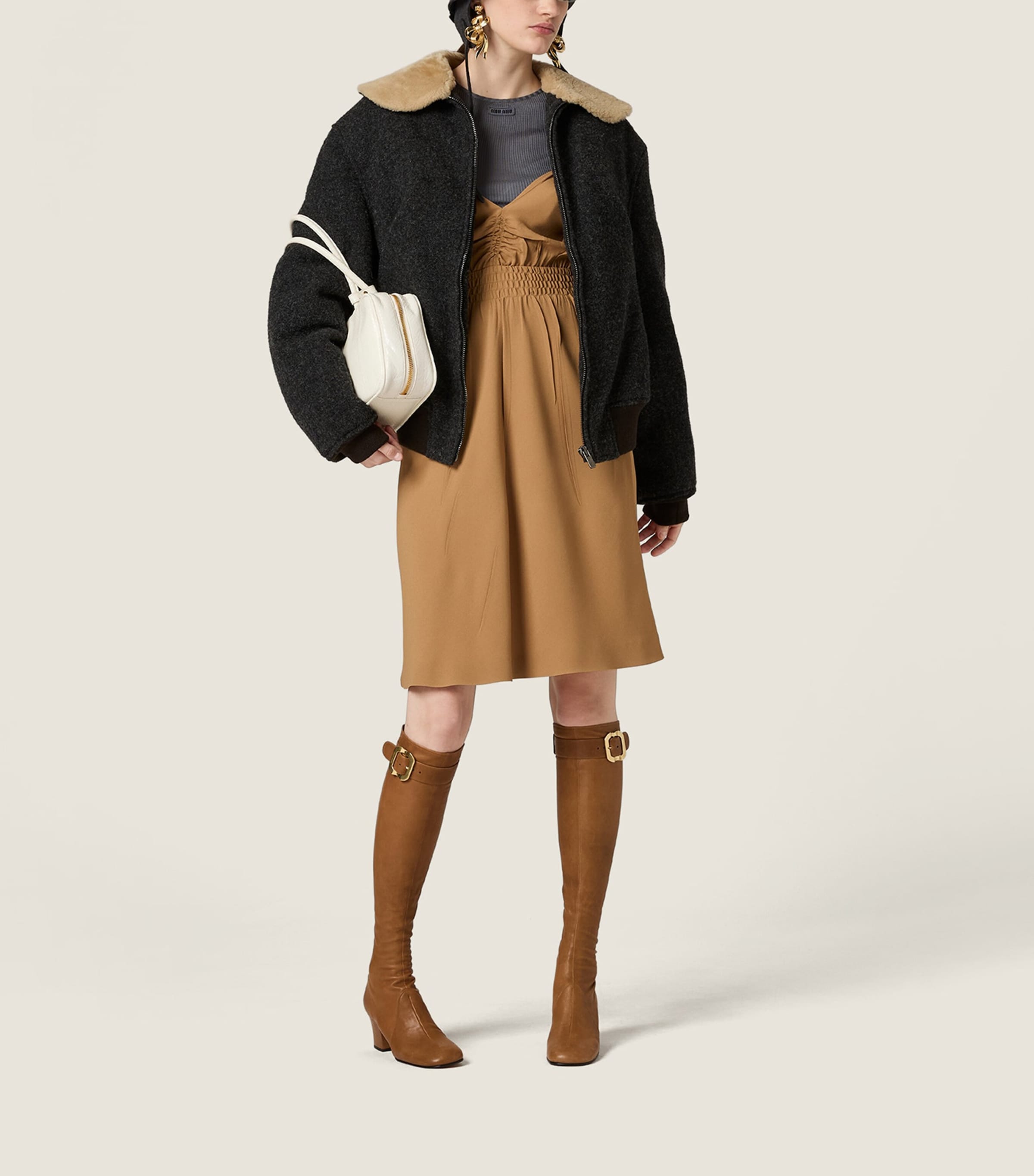 Sablé V-Neck Dress F0040 Image 2