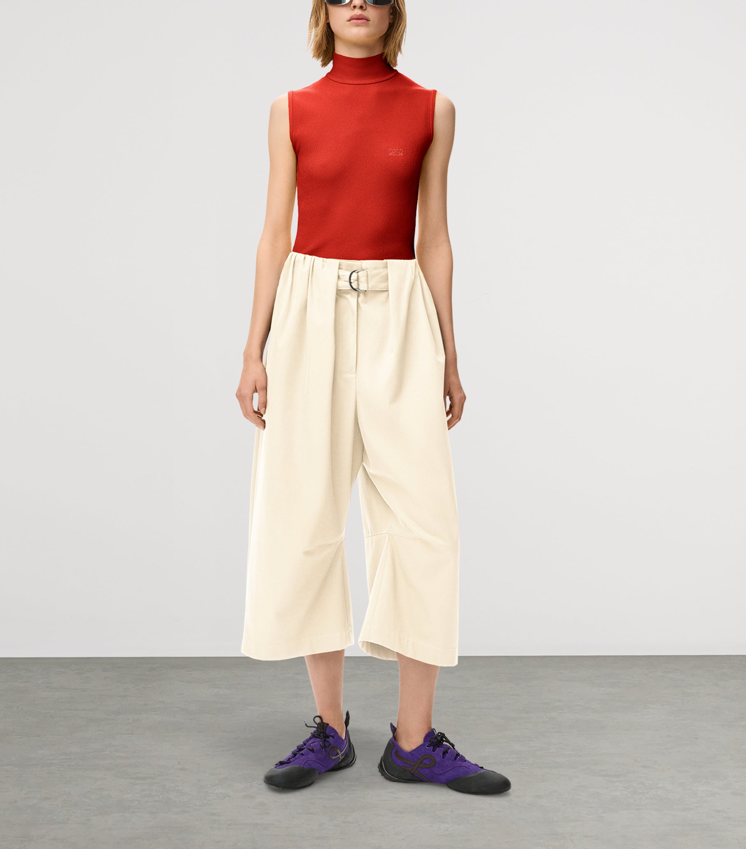LOEWE Womens Cropped Belted Trousers Ivory Image 2