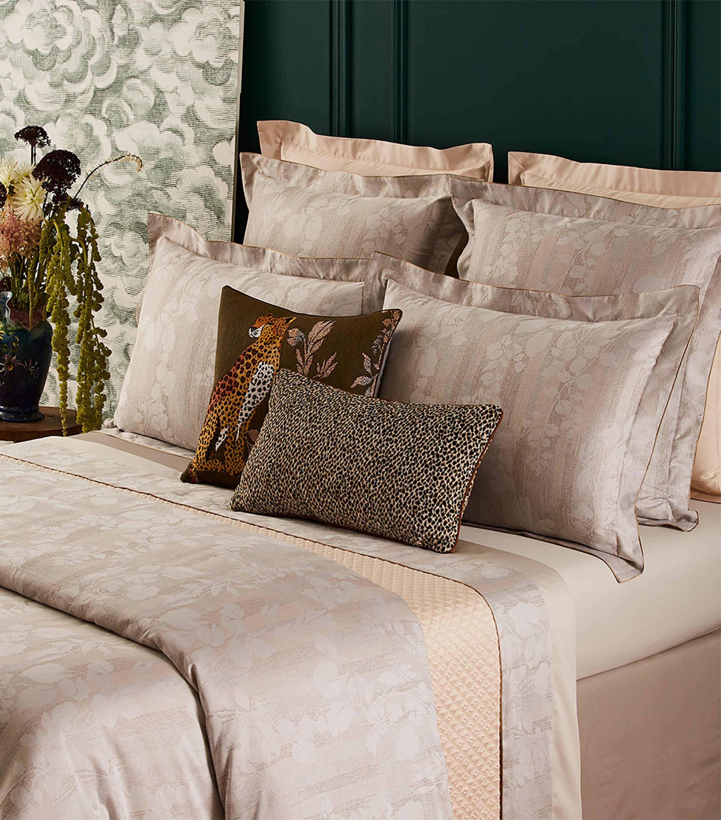 Yves Delorme Nymphes Natural Double Duvet Cover (200cm x 200cm) | Bedding | Bed Linens & Sets | Duvet Covers | Designers | Yves Delorme | 5246 Yves Delorme Nymphes Natural Double Duvet Cover (200cm x 200cm) | Bedding | Bed Linens & Sets | Duvet Covers | Designers | Yves Delorme | 5246