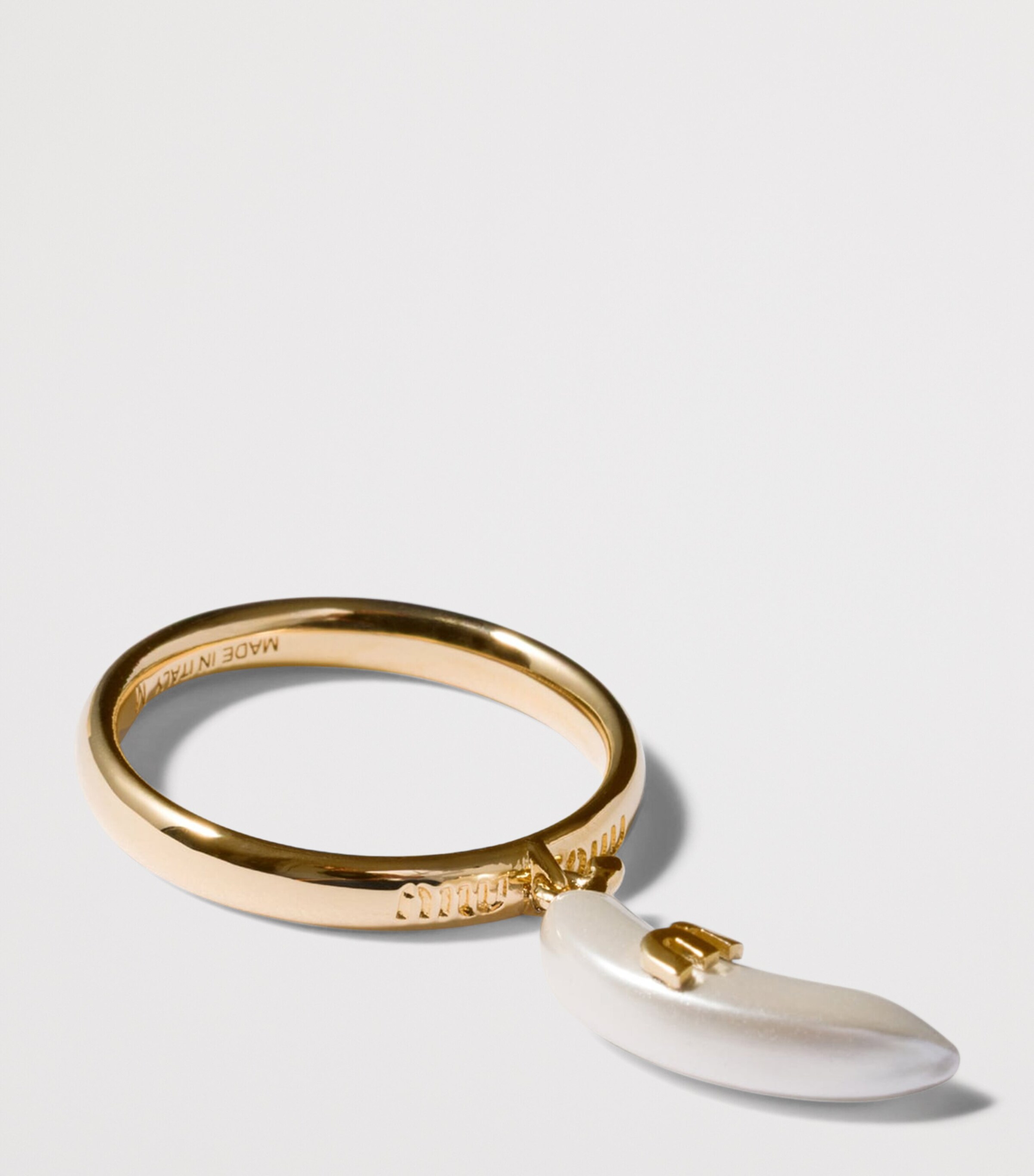 Miu Miu Pearl-Effect Charm Ring Gold/silver Image 2
