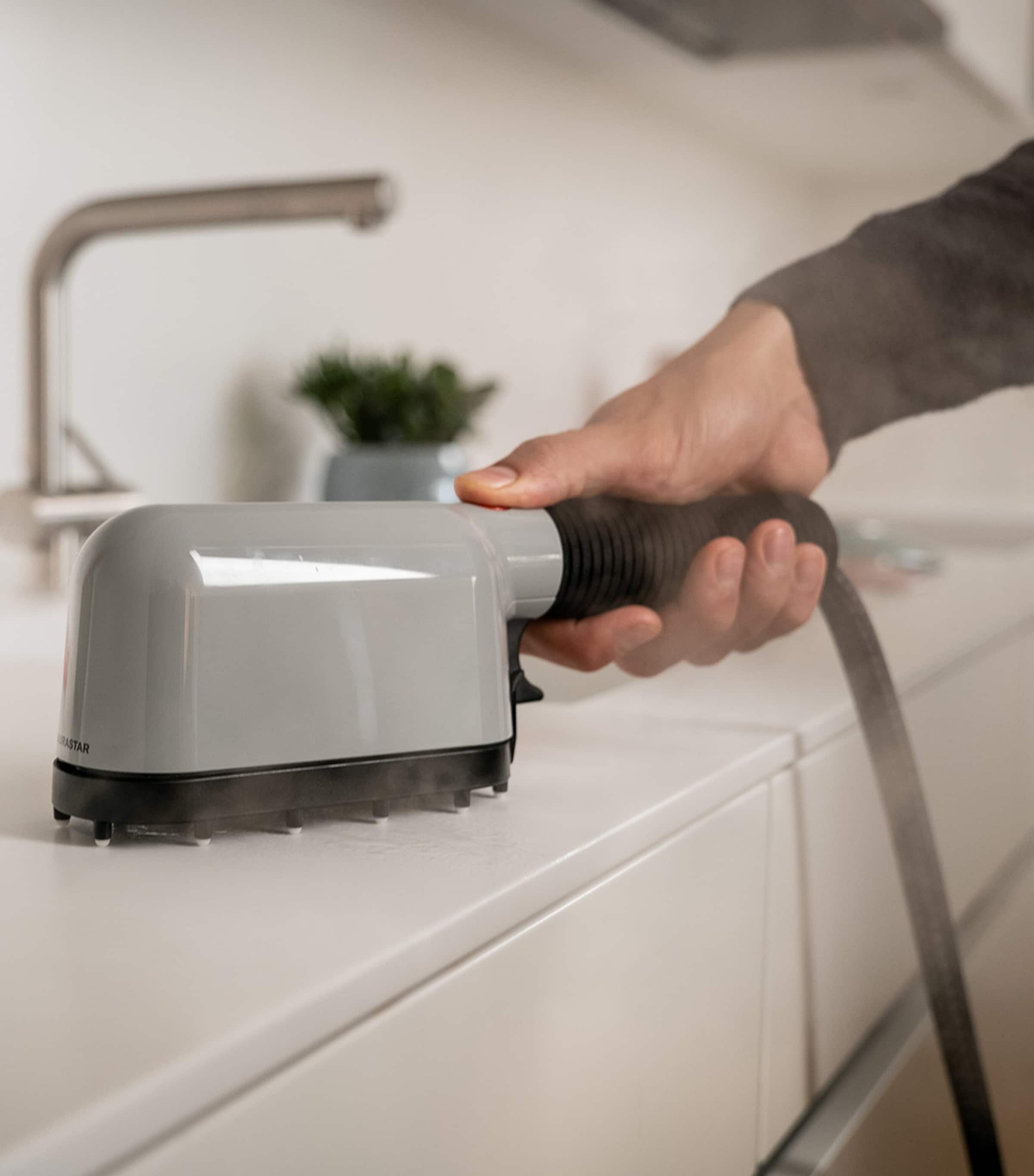 IZZI Hygienic Steamer GREY Image 3