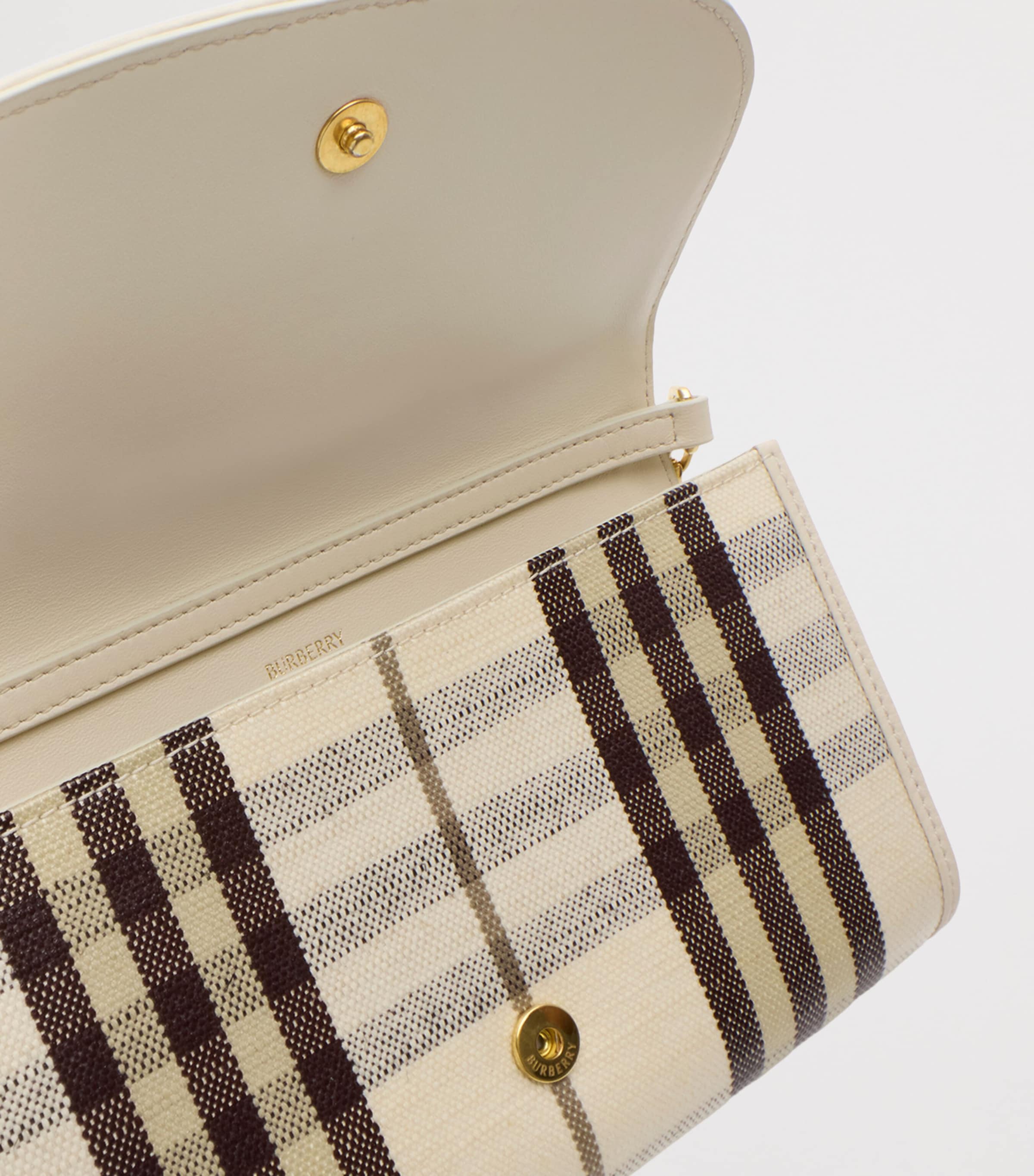 Check Highlands Chain Wallet LIGHT BEIGE Image 5